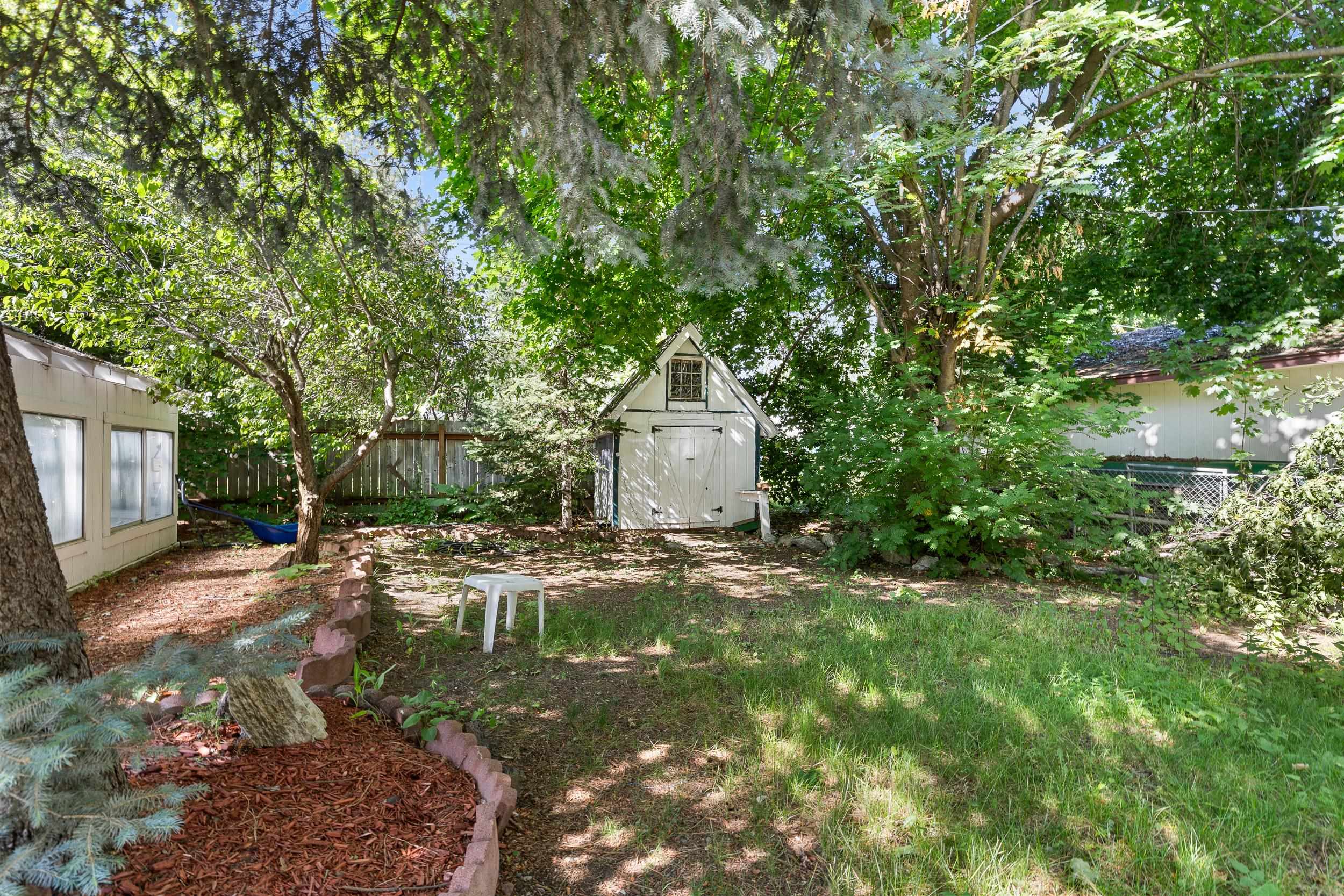 13519 E 30TH Ave - Photo 19
