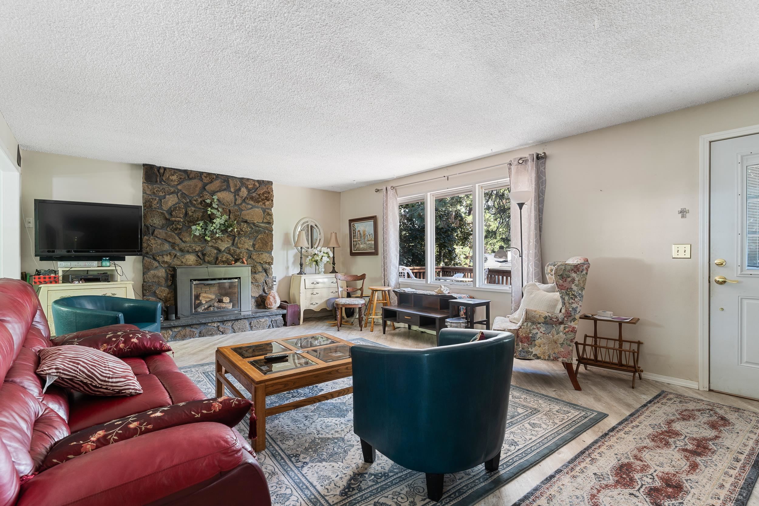 13519 E 30TH Ave - Photo 4