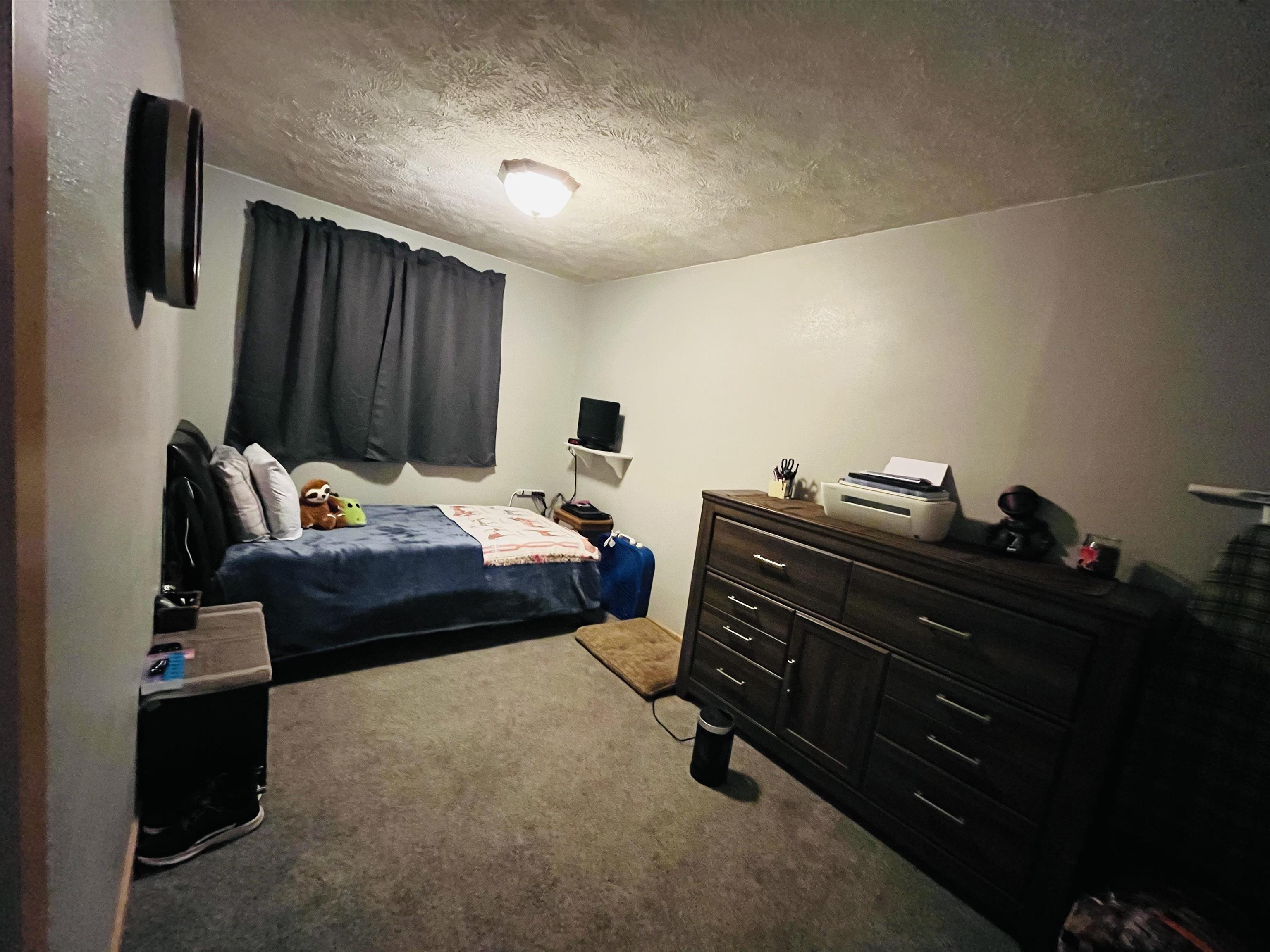 526 W Regina Ave - Photo 5