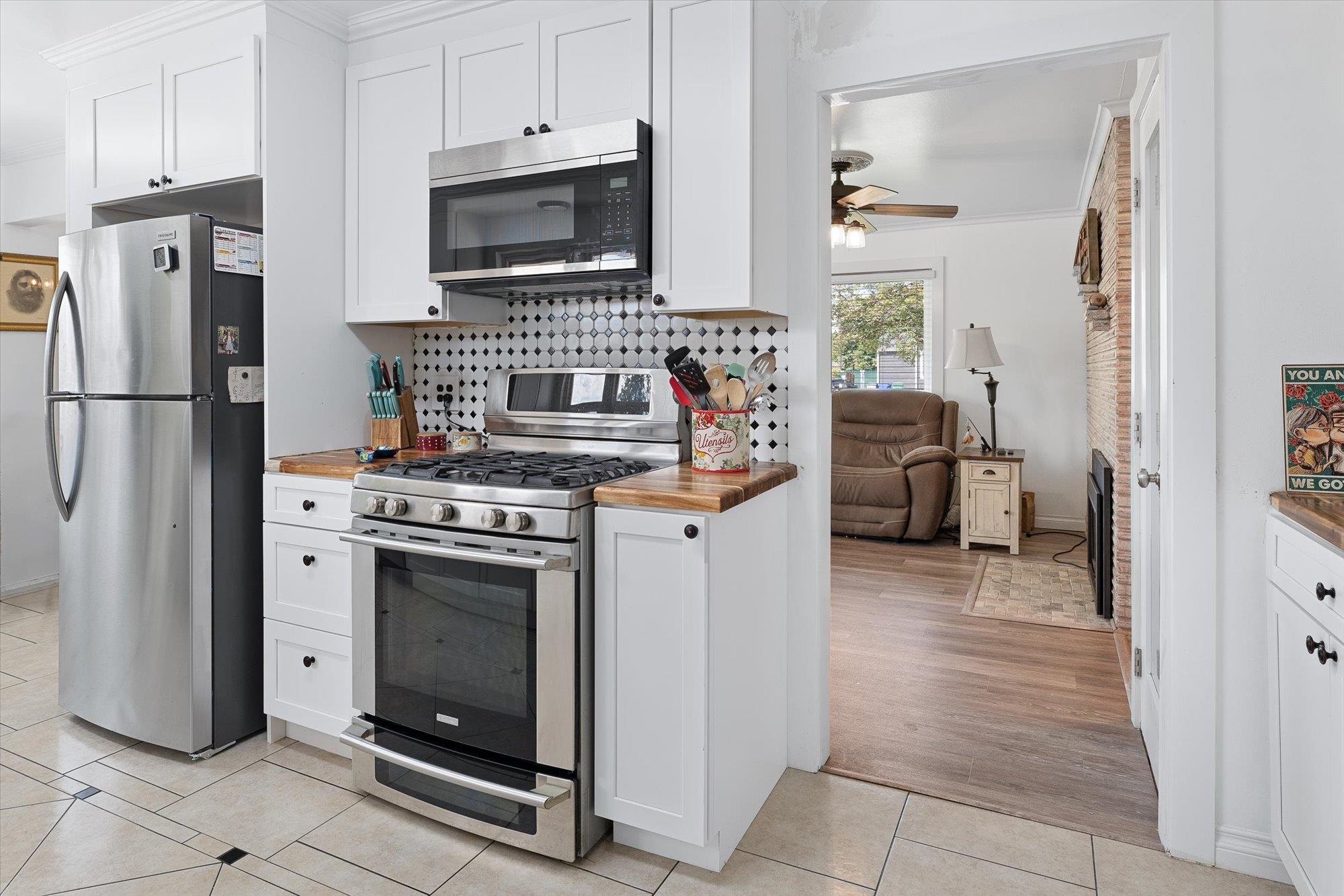 2502 N ELLA Rd - Photo 11