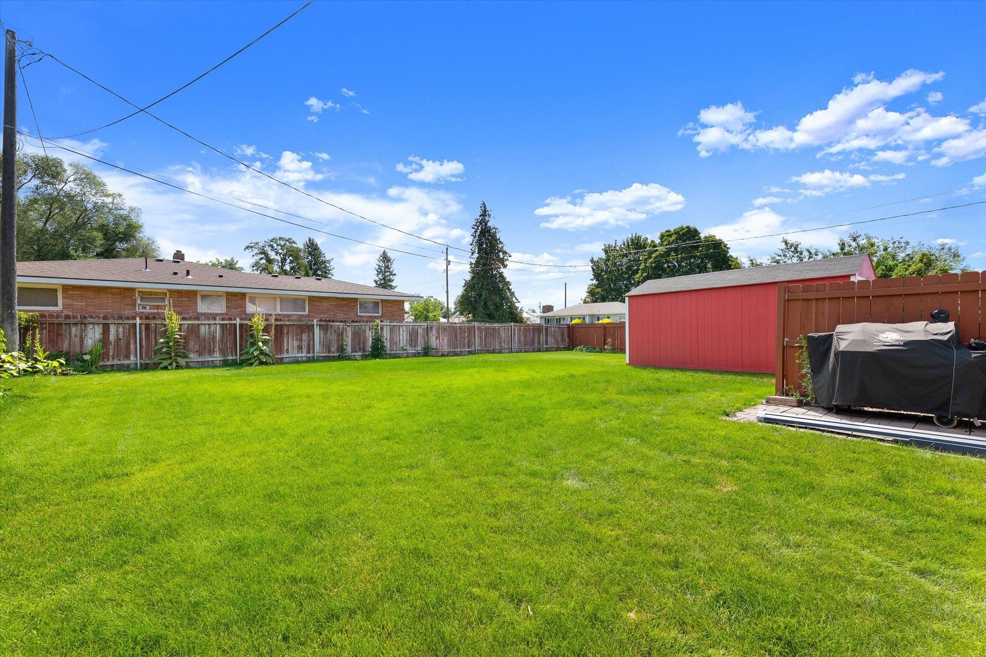 2502 N ELLA Rd - Photo 27