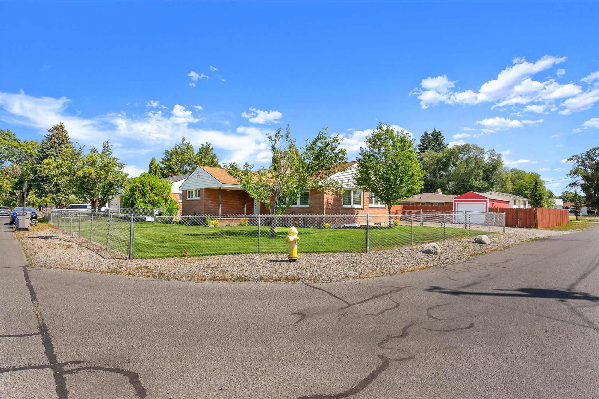 2502 N ELLA Rd - Photo 35