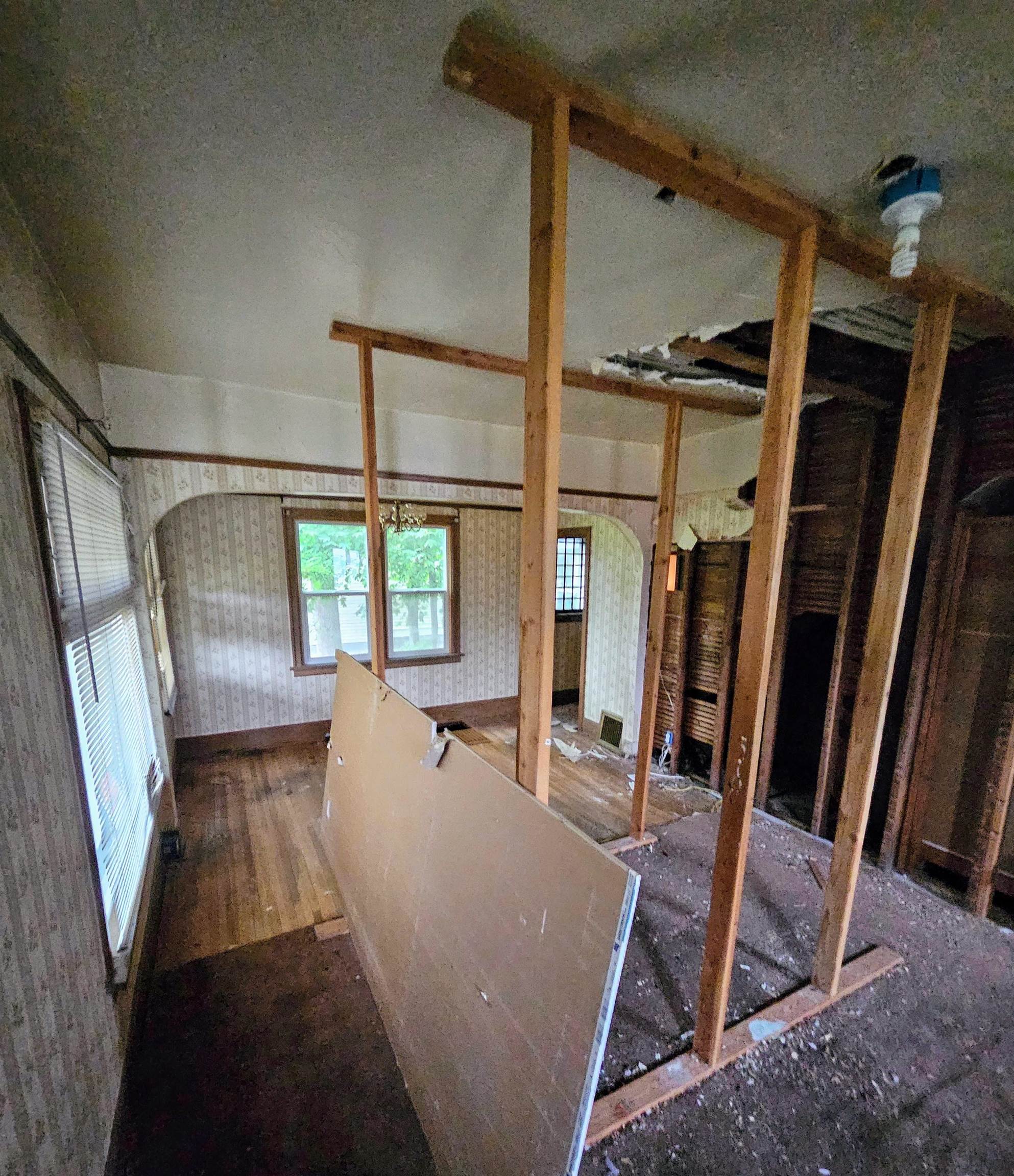 1221 E Indiana Ave - Photo 6