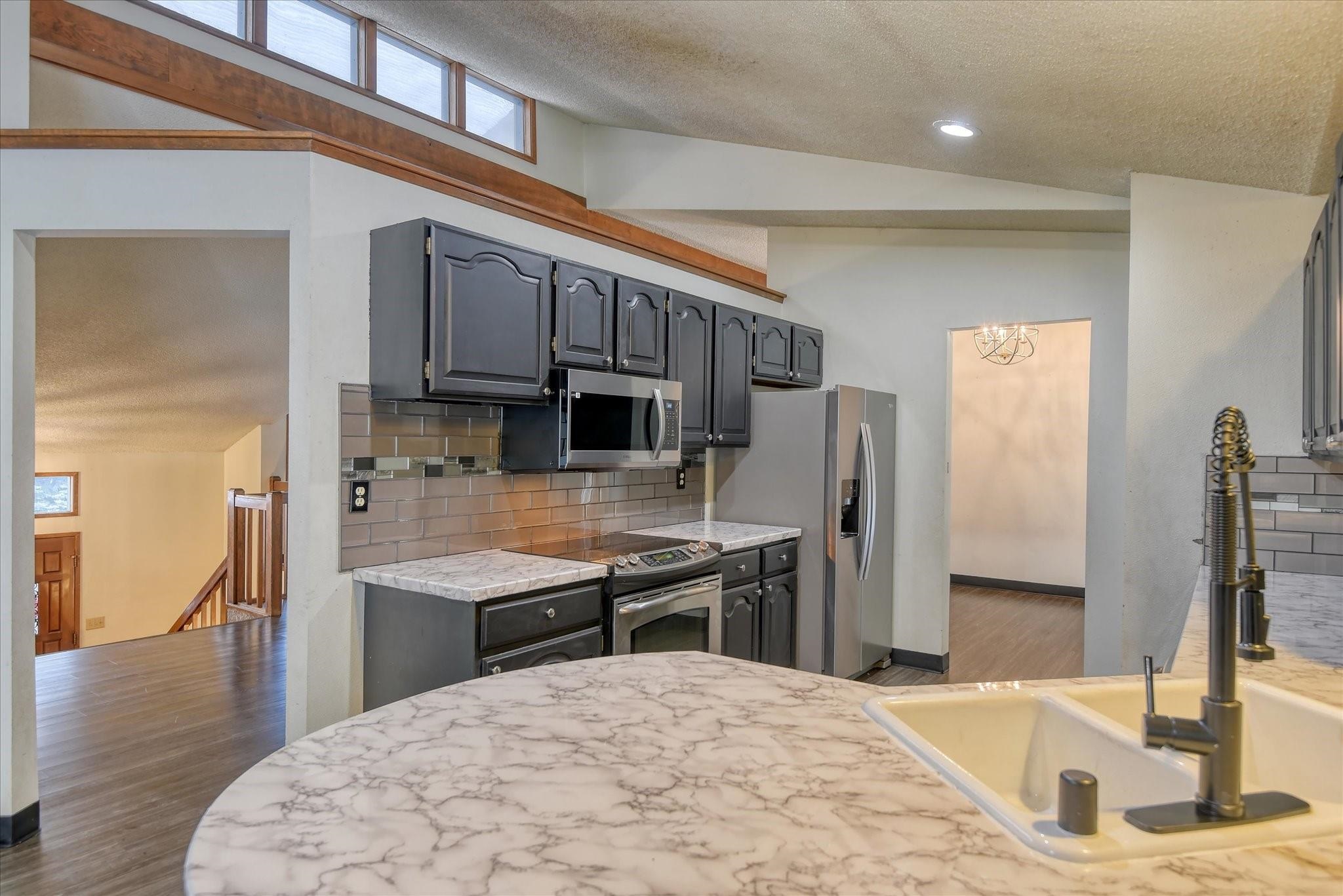 1715 S RIDGEMONT Dr - Photo 16