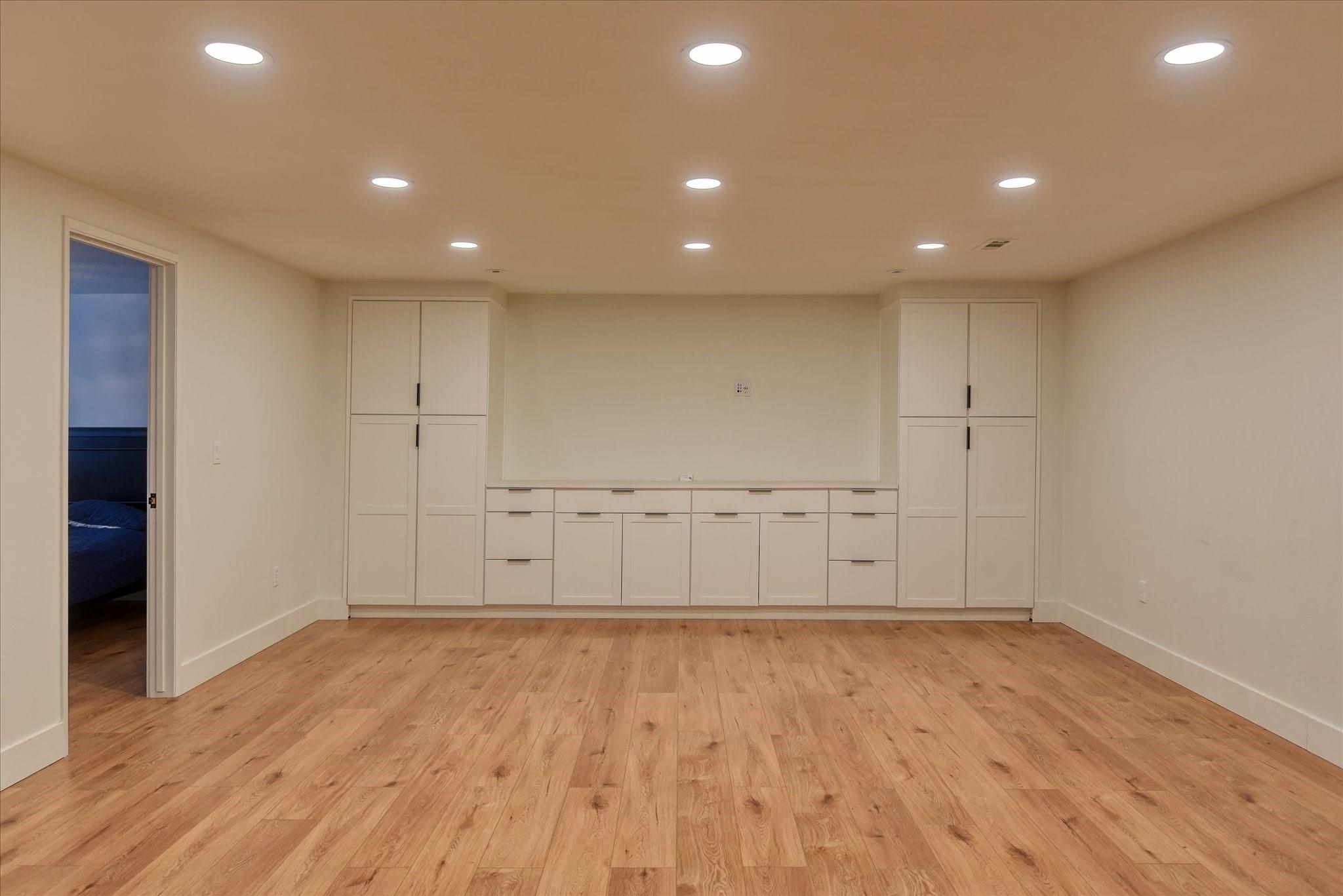 1715 S RIDGEMONT Dr - Photo 32