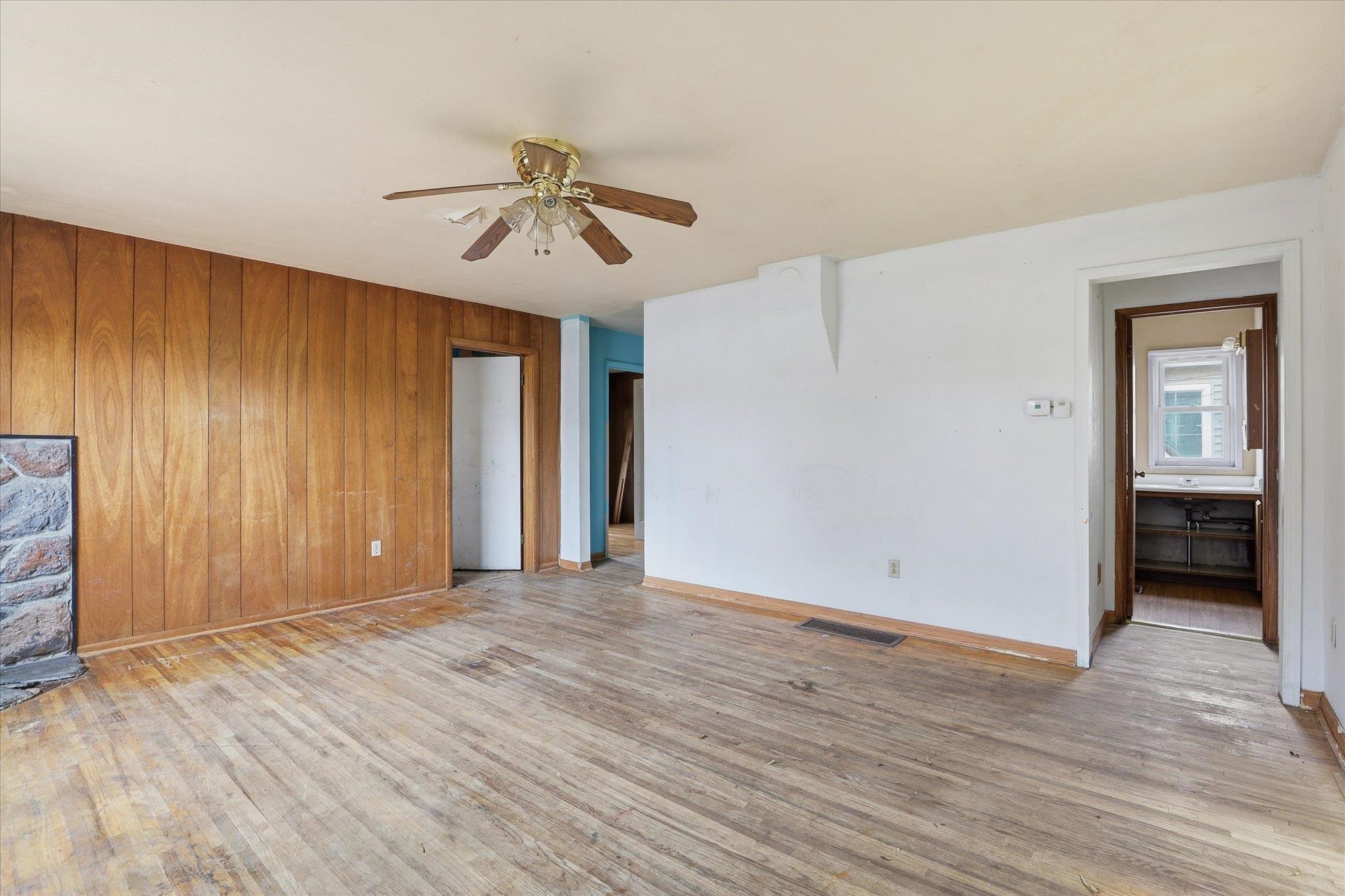 202 E Birch Ave - Photo 12
