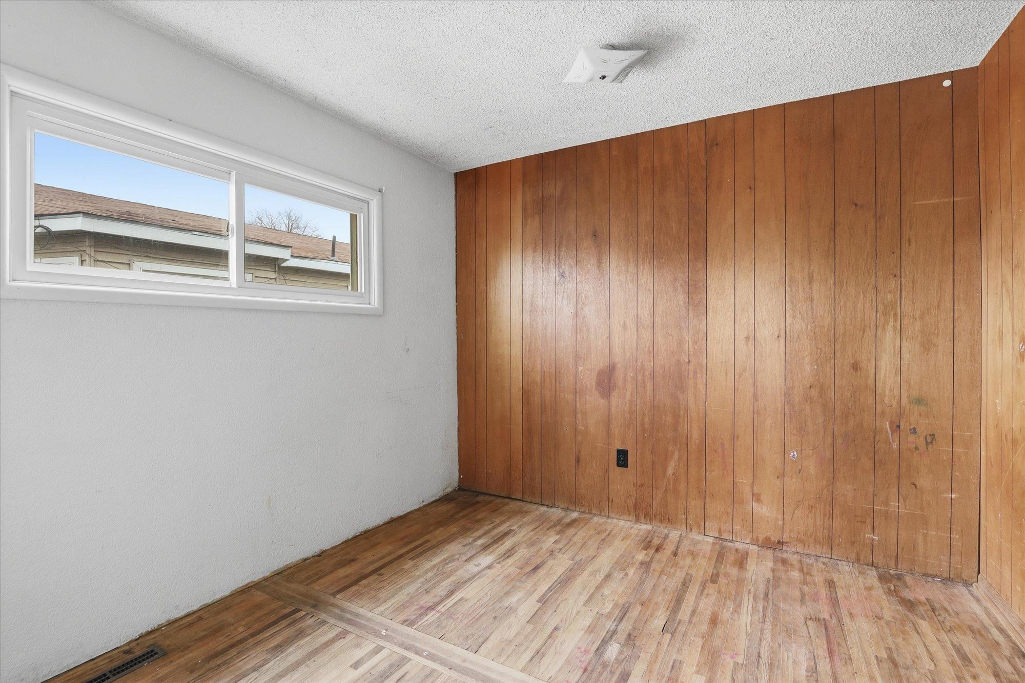 202 E Birch Ave - Photo 15