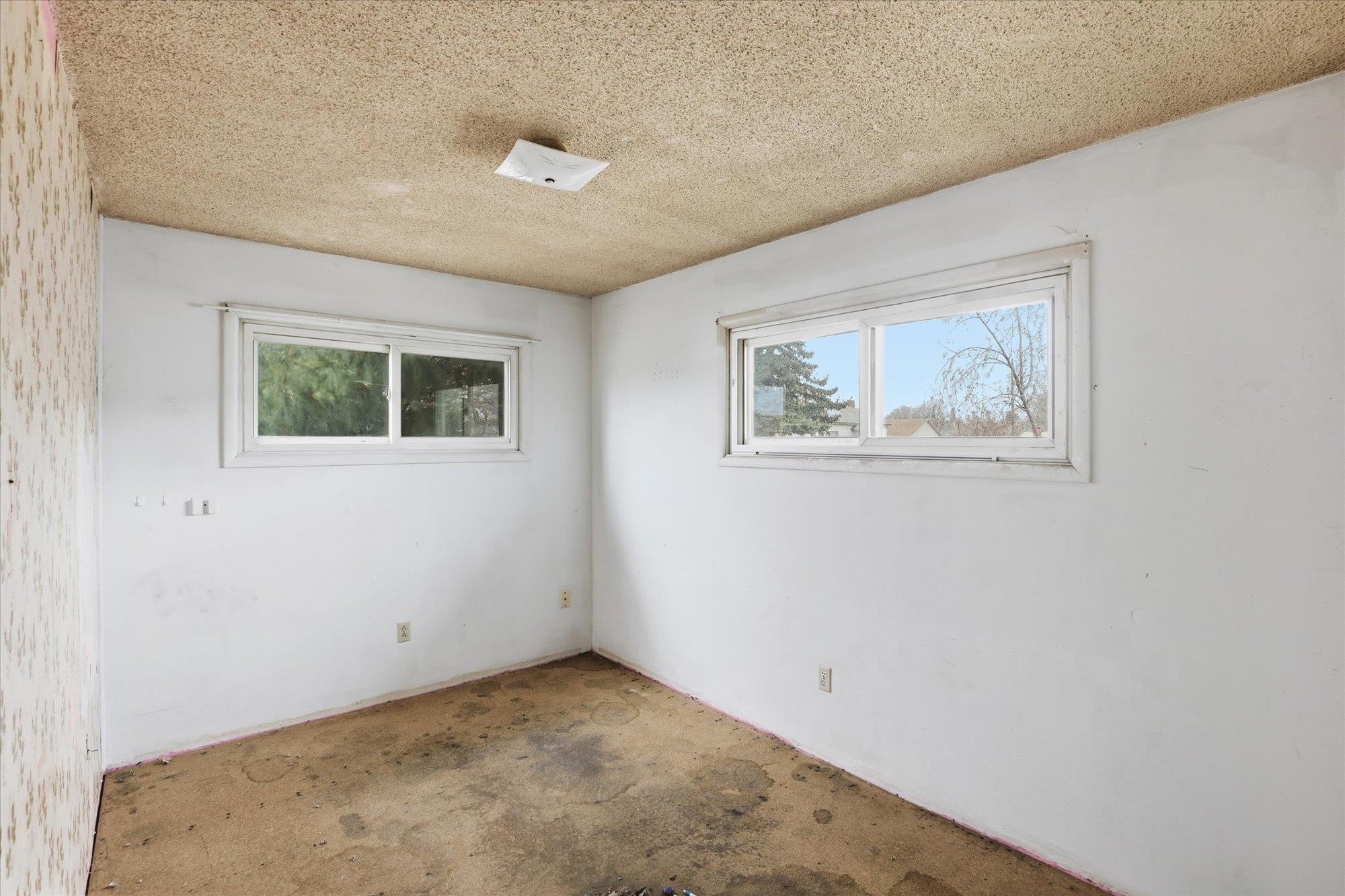 202 E Birch Ave - Photo 18