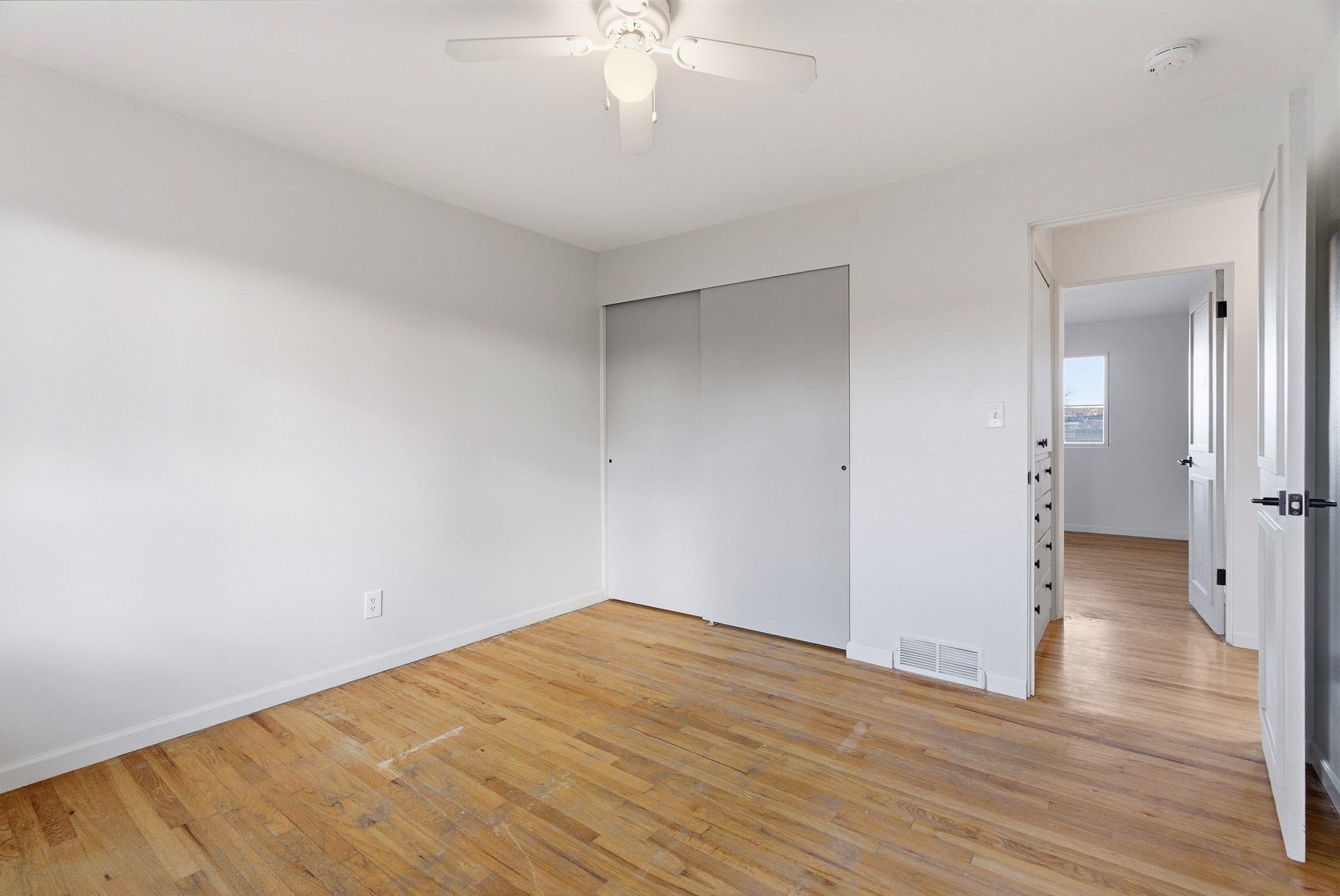 7808 E Broadway Ave - Photo 17