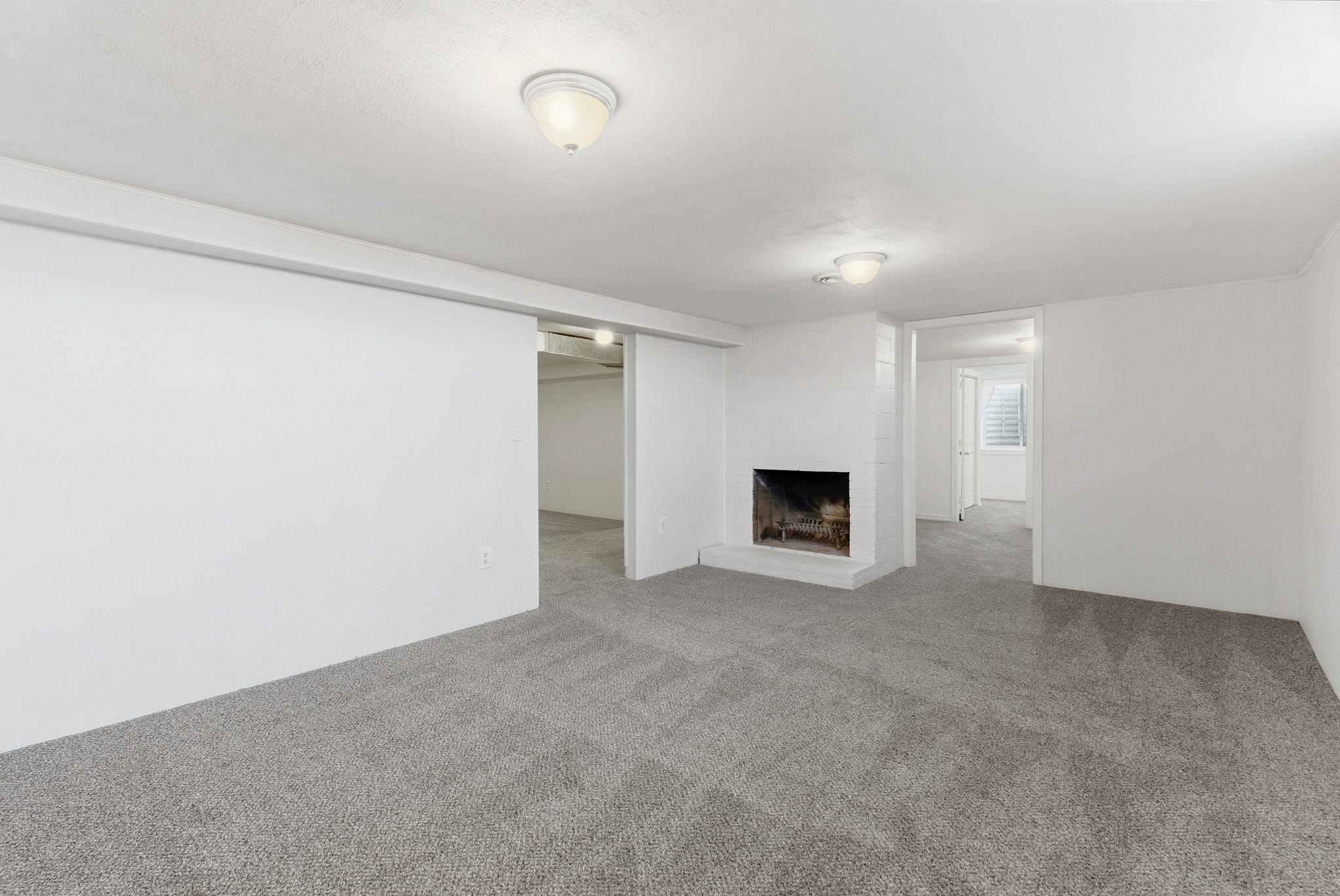 7808 E Broadway Ave - Photo 24