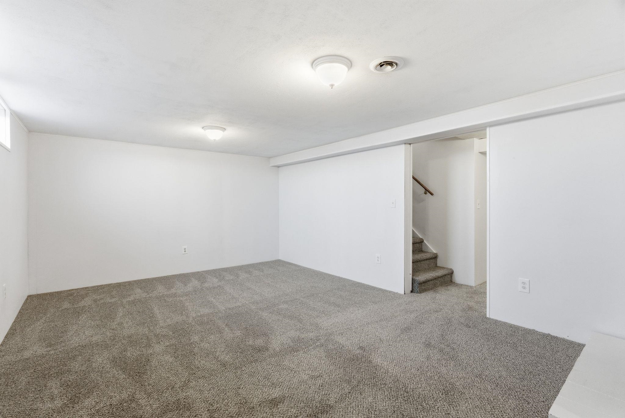 7808 E Broadway Ave - Photo 25