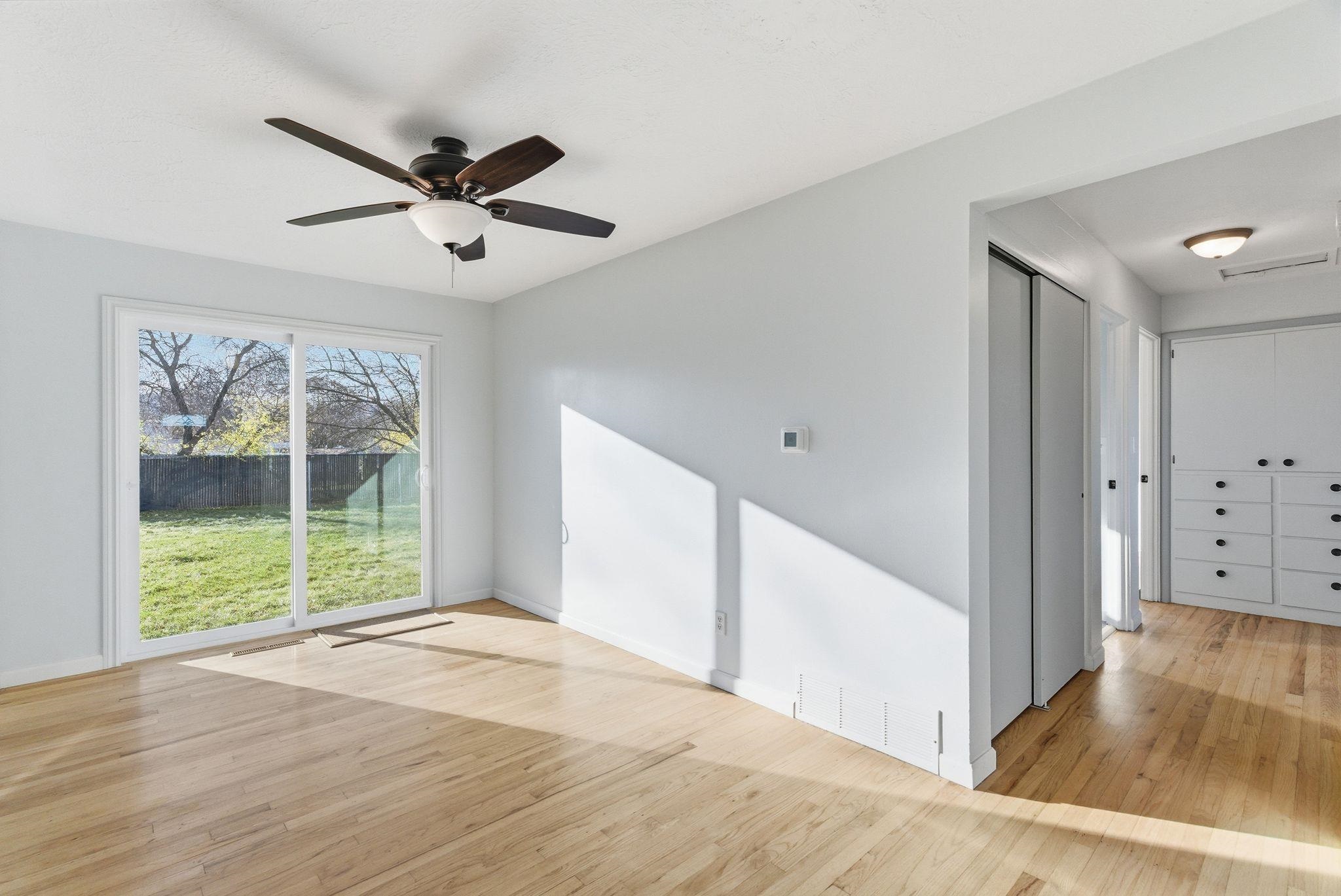 7808 E Broadway Ave - Photo 10