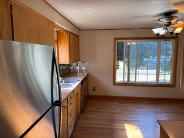 314 Marshall St - Photo 2