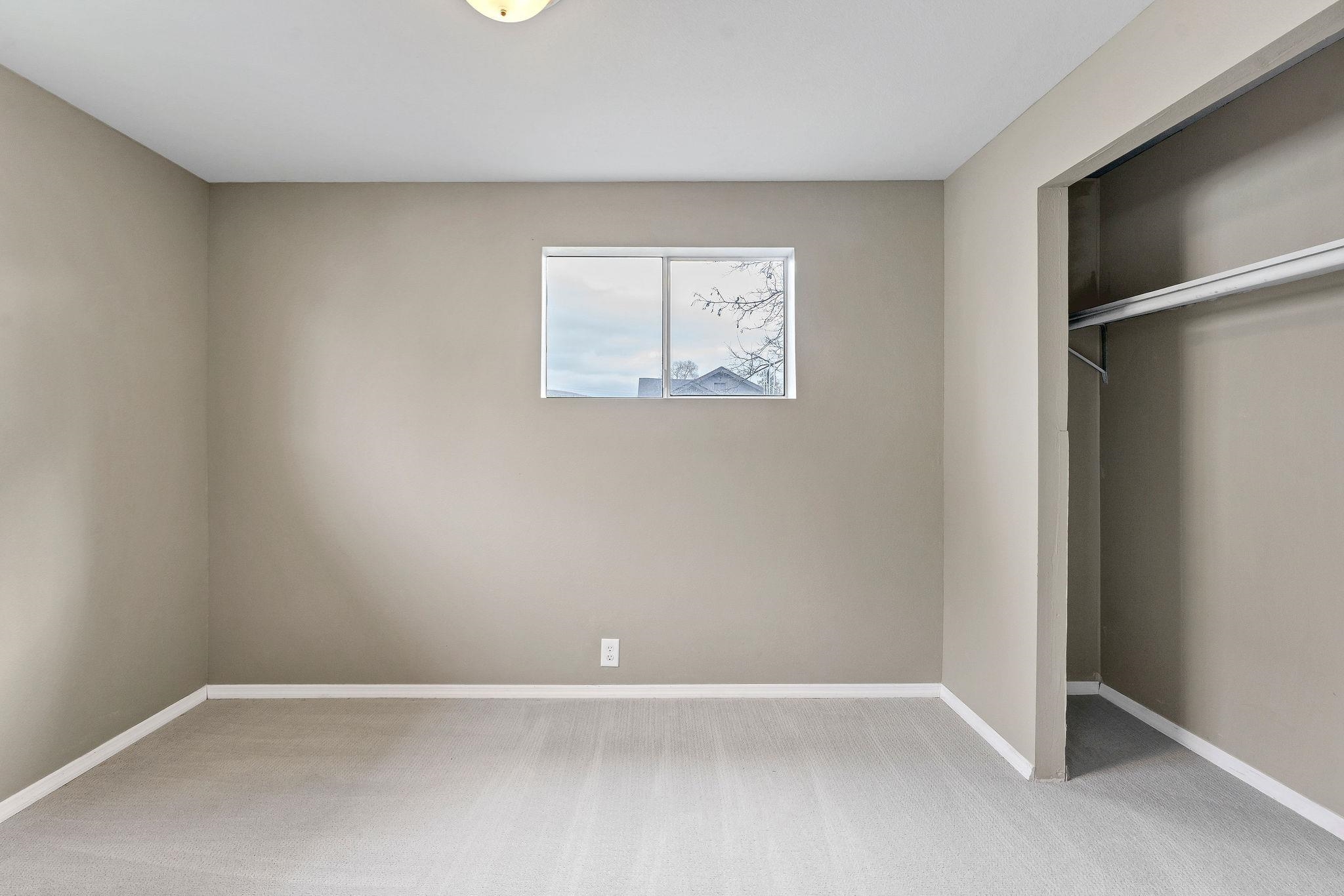 4823 N Lacey St - Photo 8