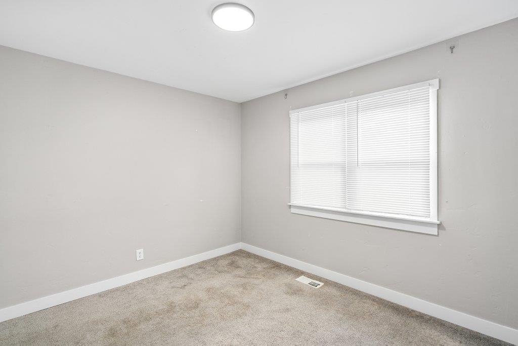 811 E Dalke Ave - Photo 18