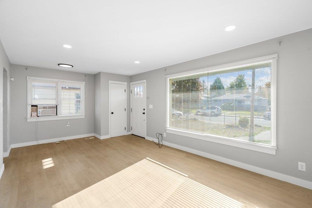 811 E Dalke Ave - Photo 7
