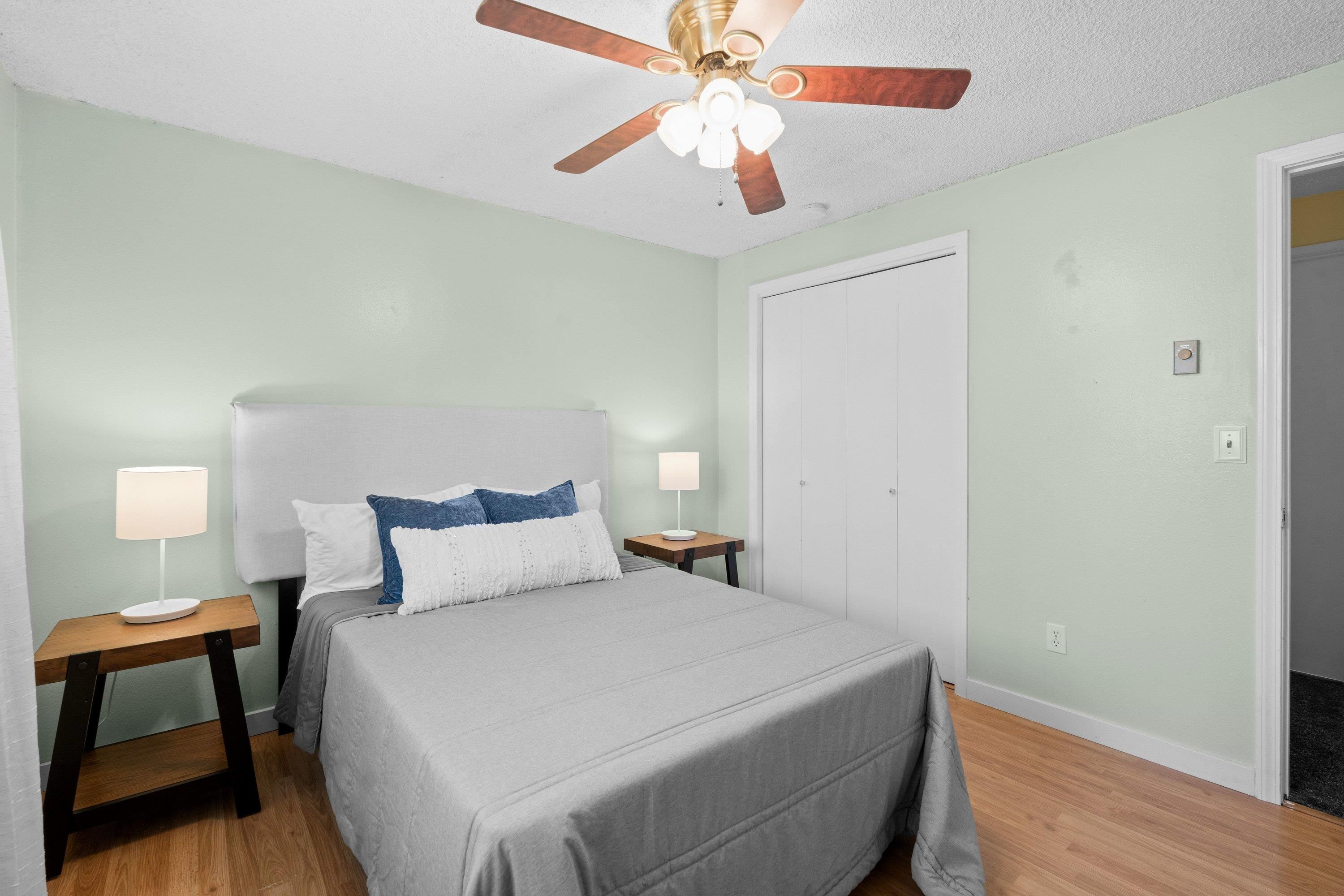 305 Holladay Dr - Photo 12