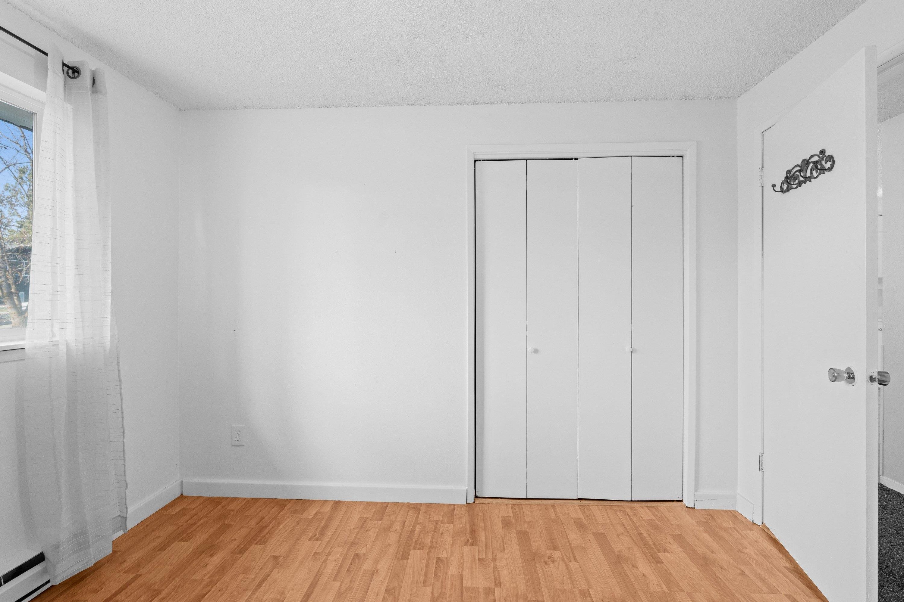 305 Holladay Dr - Photo 15
