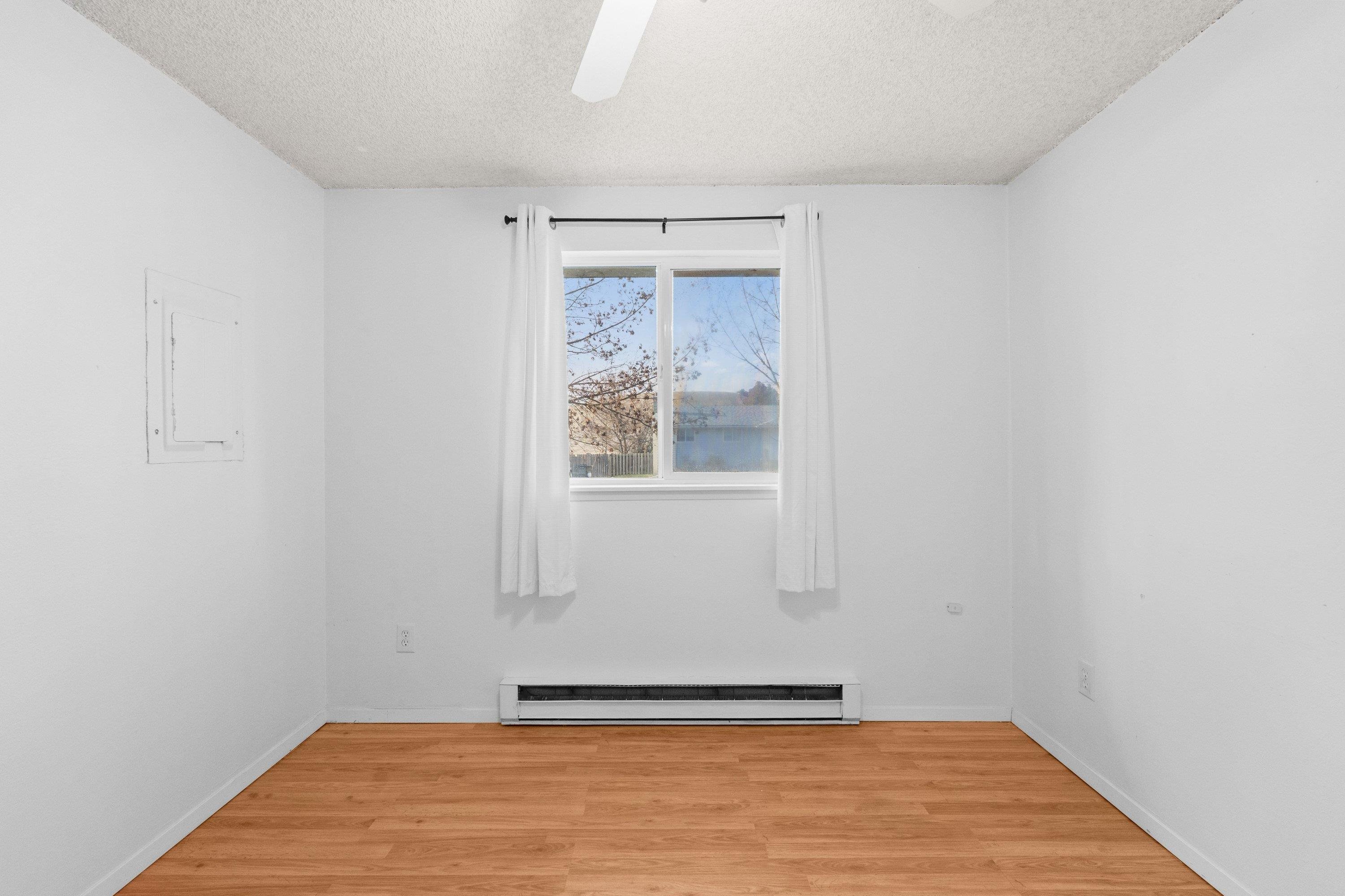305 Holladay Dr - Photo 16
