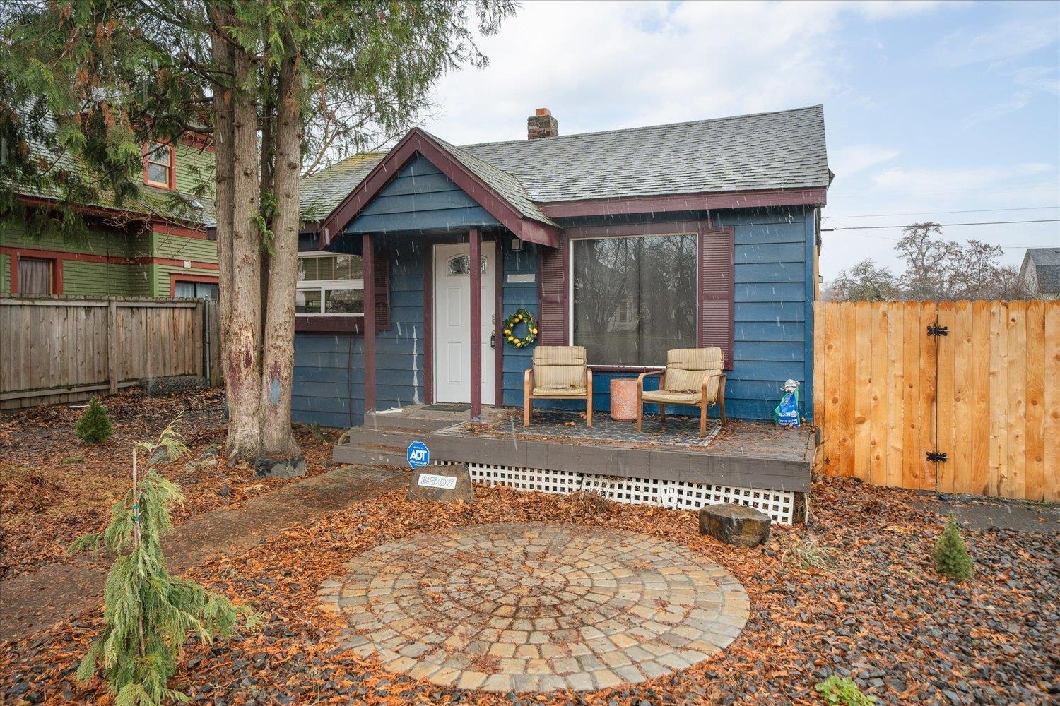 2507 N Morton St - Photo 4