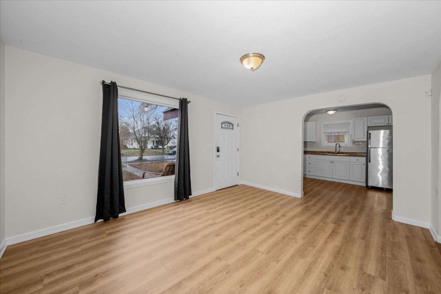 2507 N Morton St - Photo 8