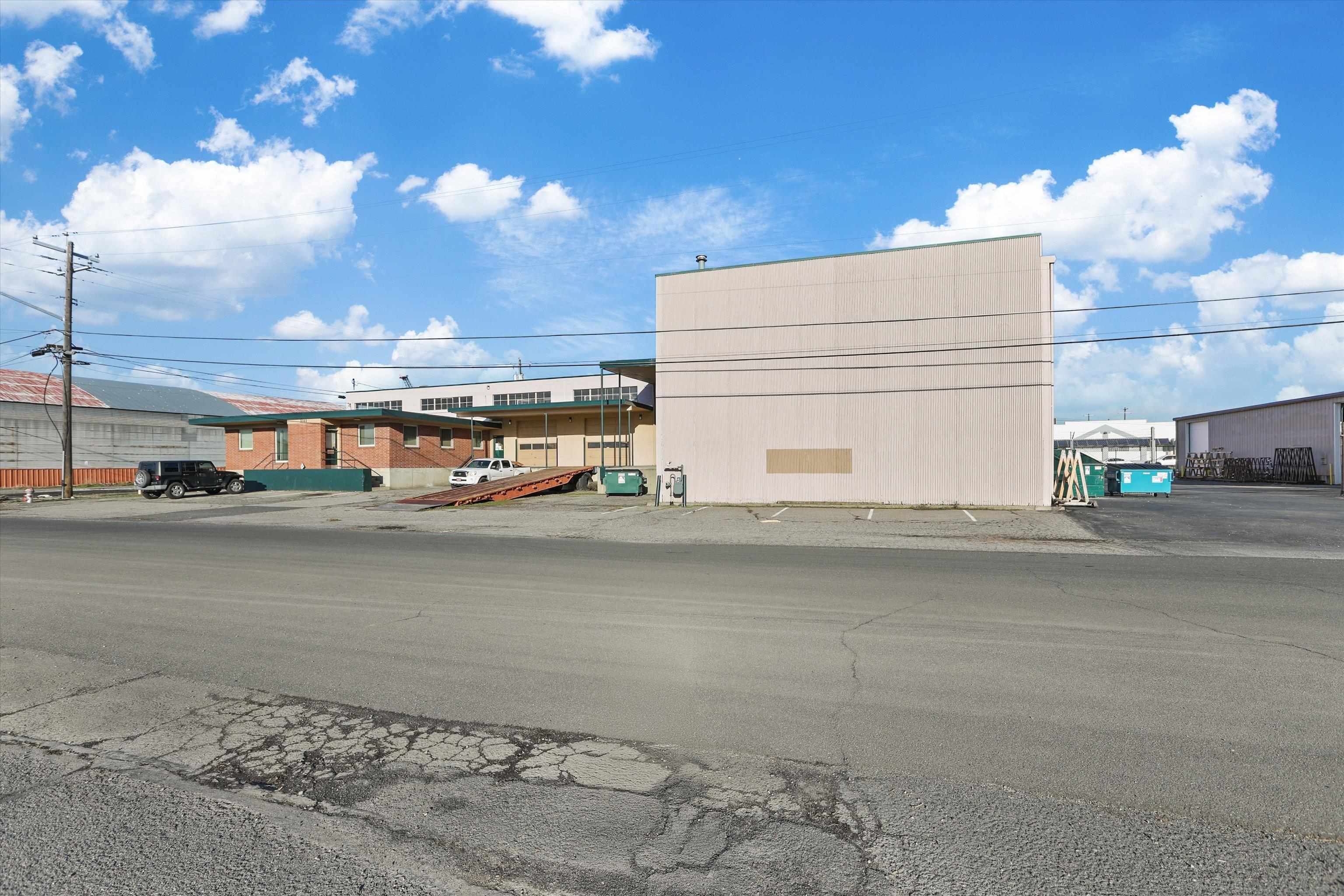 3303 E Ferry Ave - Photo 3