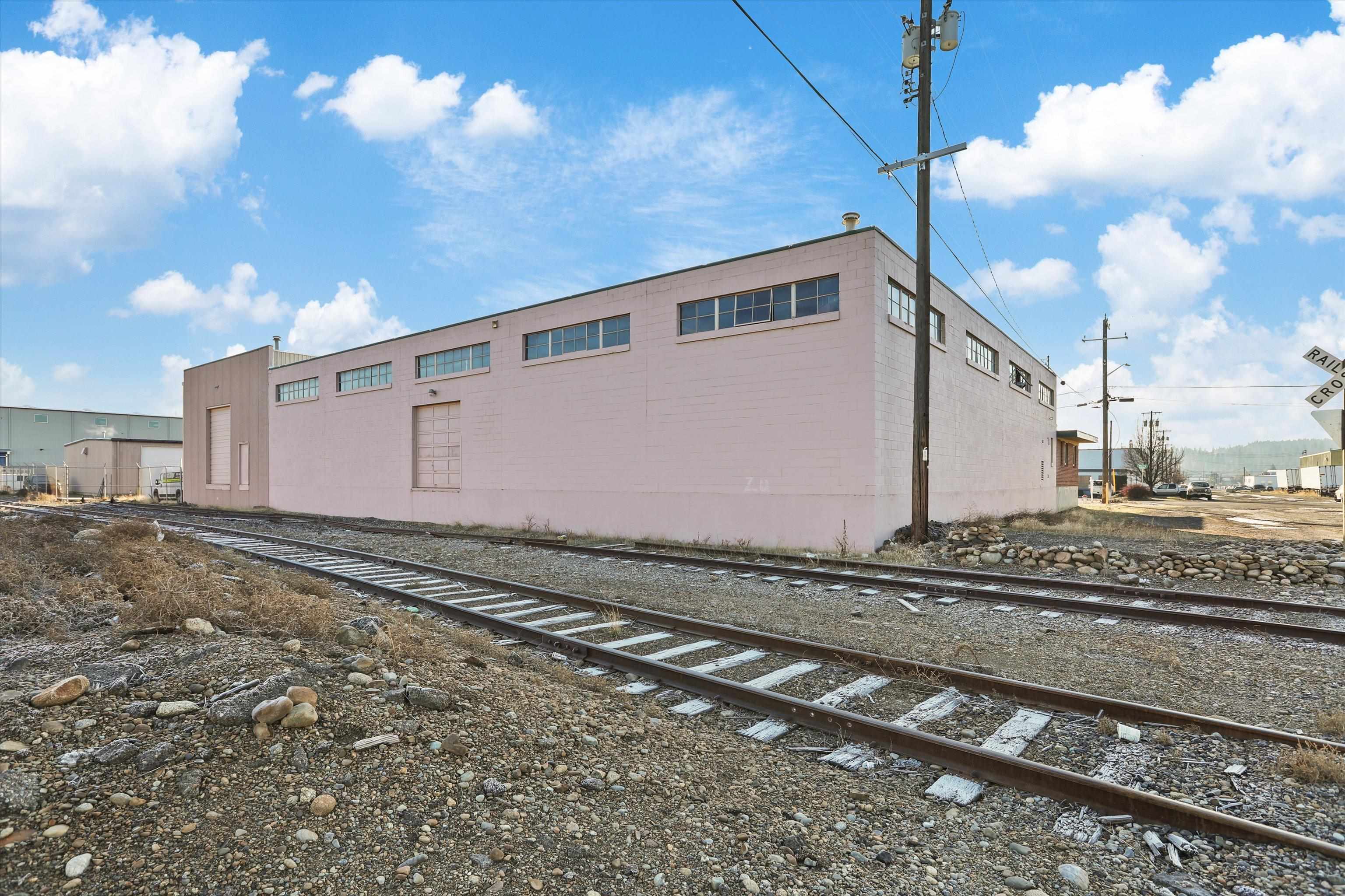 3303 E Ferry Ave - Photo 9