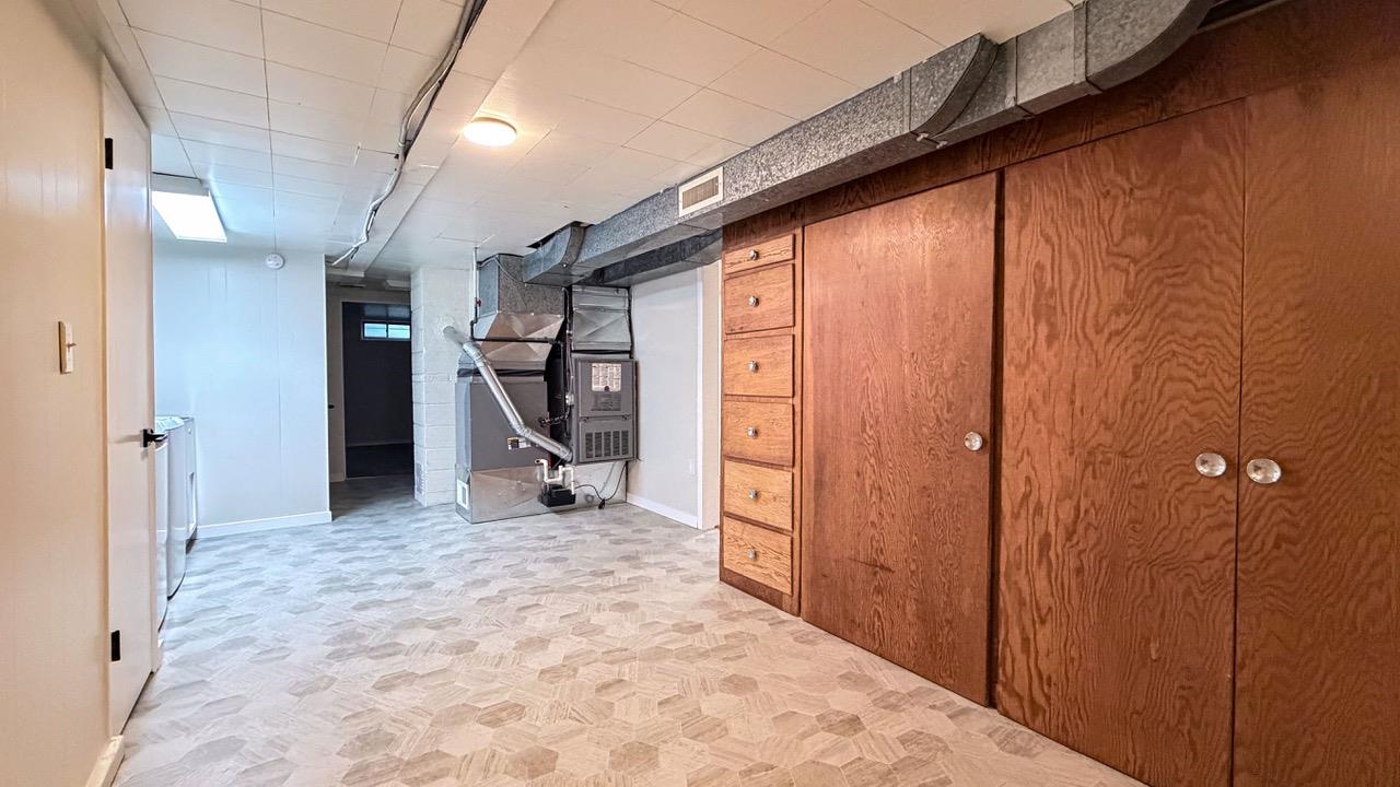 2211 W Wabash Ave - Photo 20