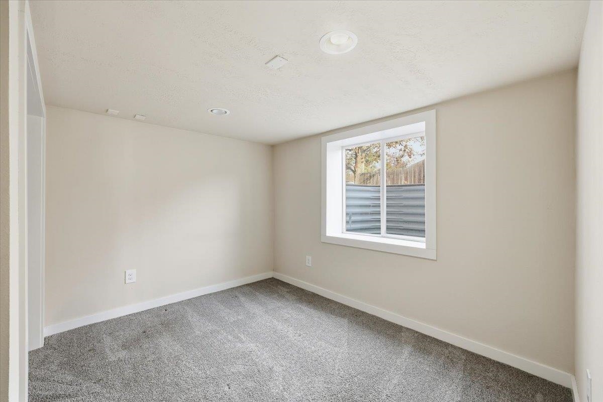 2023 W Cleveland Ave - Photo 14