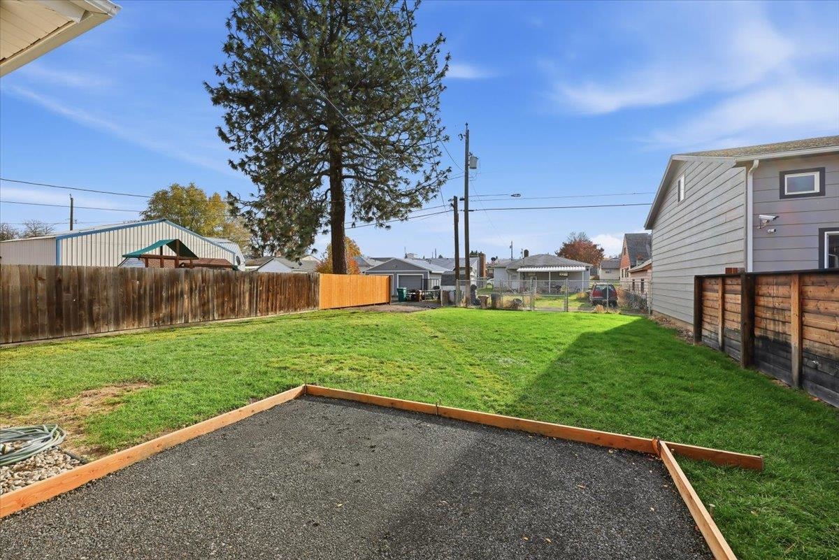 2023 W Cleveland Ave - Photo 18