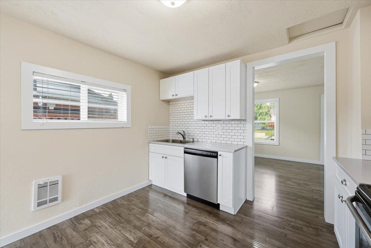 2023 W Cleveland Ave - Photo 8
