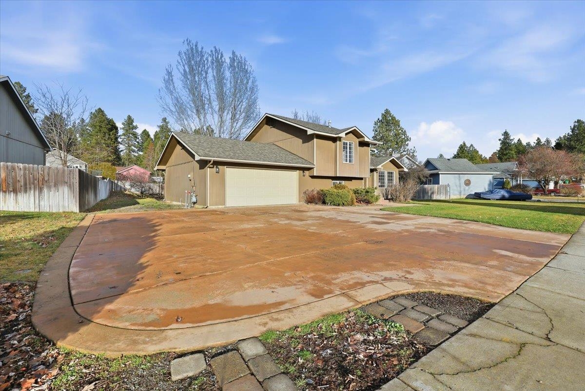 305 E Midway Rd - Photo 2