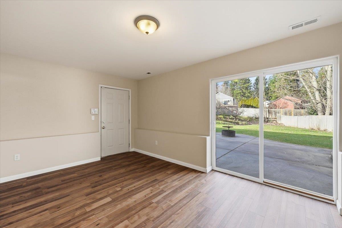 305 E Midway Rd - Photo 22