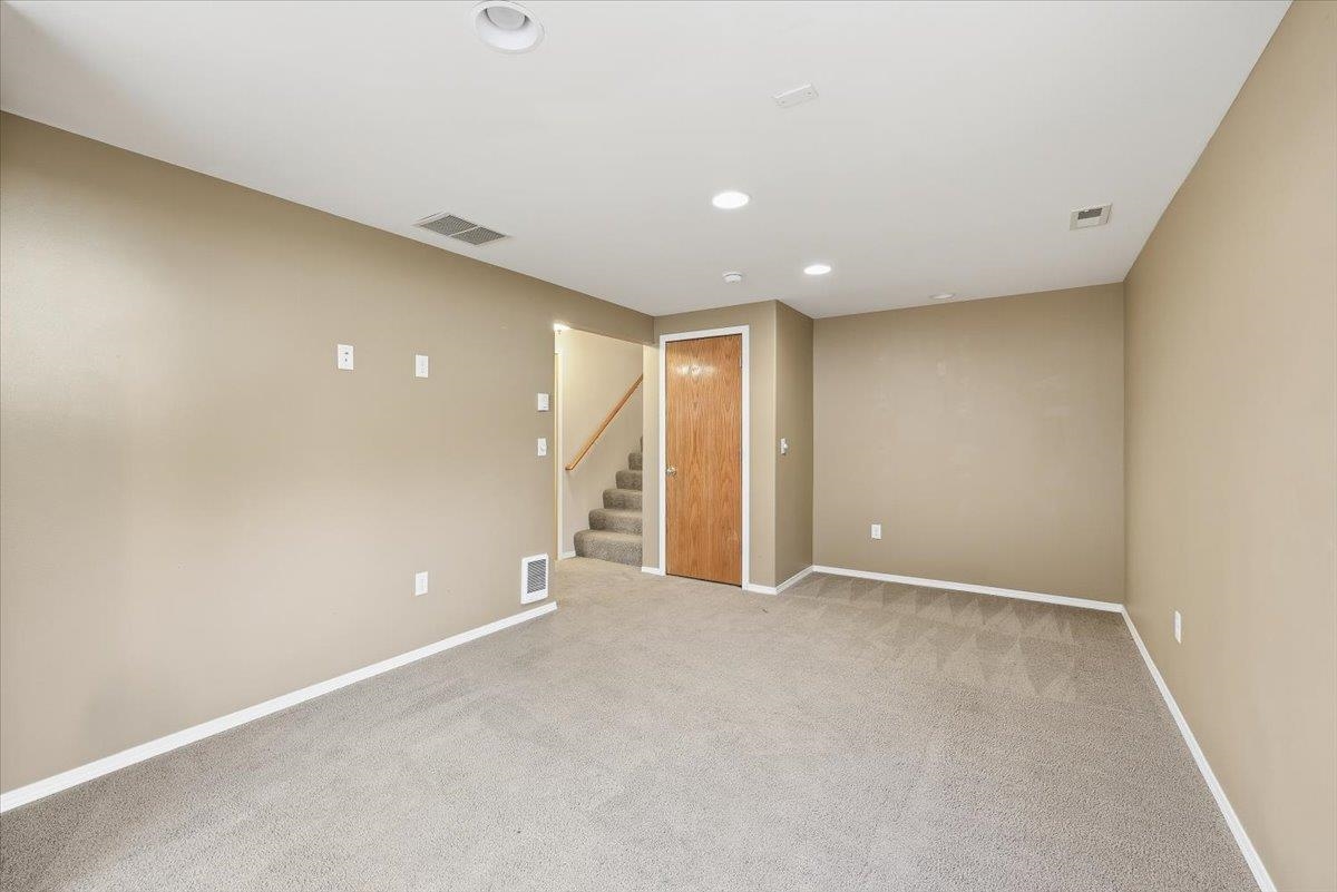 305 E Midway Rd - Photo 23