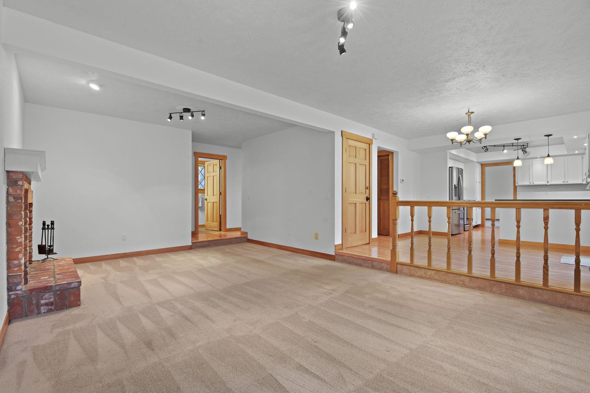 3611 E Pine Needle Ave - Photo 6