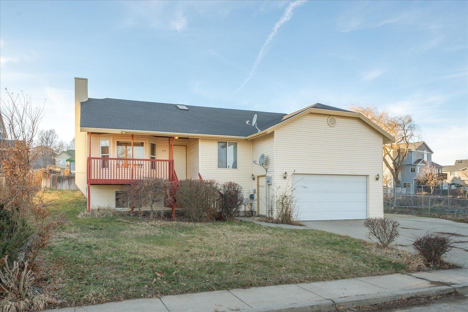 716 N 8th St - Photo 2