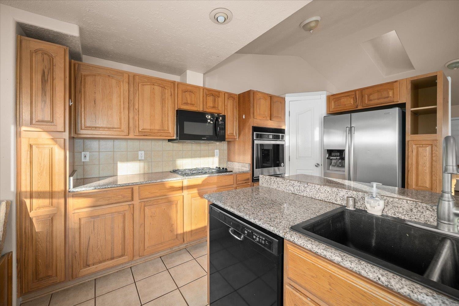 716 N 8th St - Photo 15
