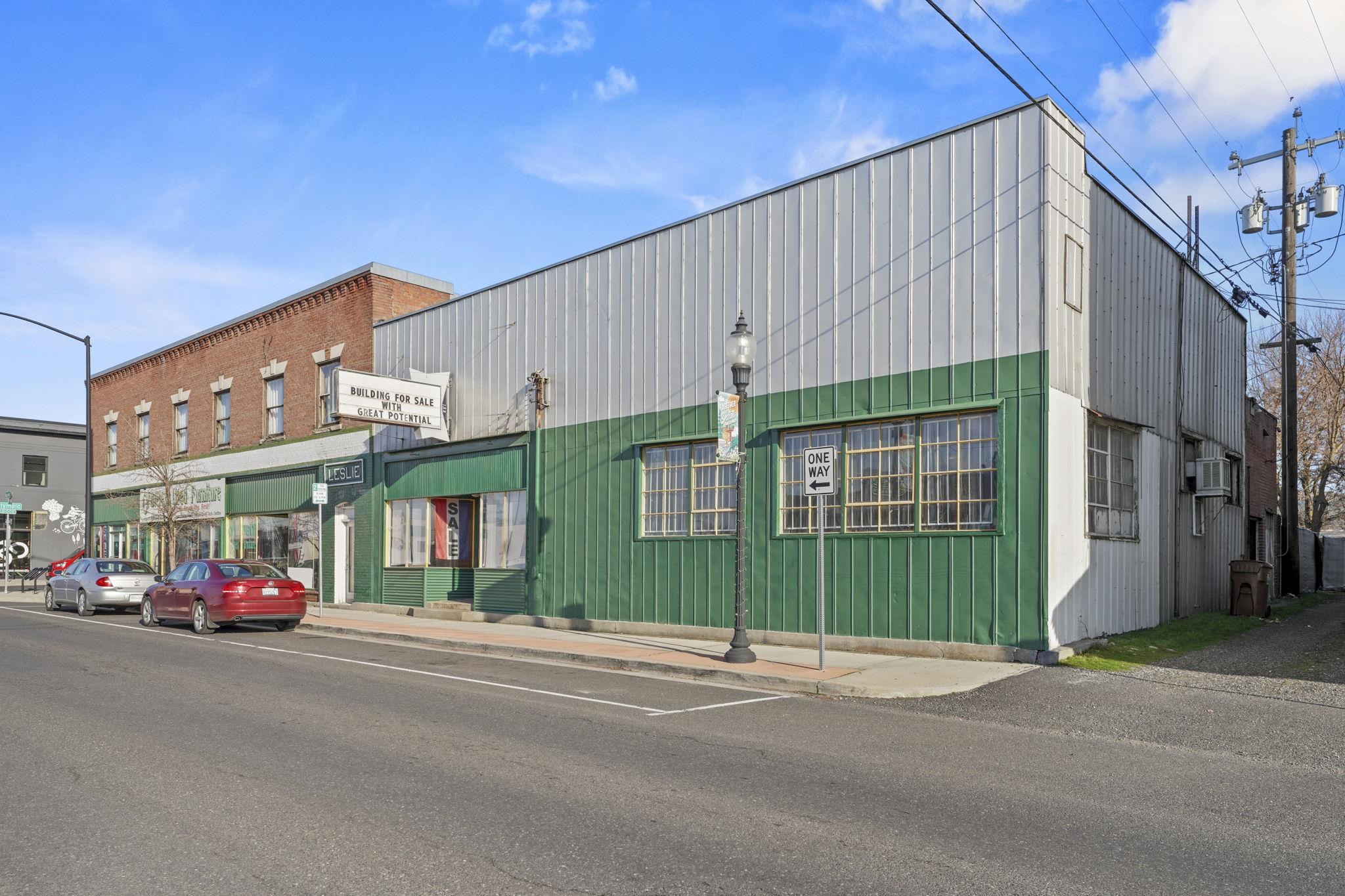 4920 N Market St - Photo 3