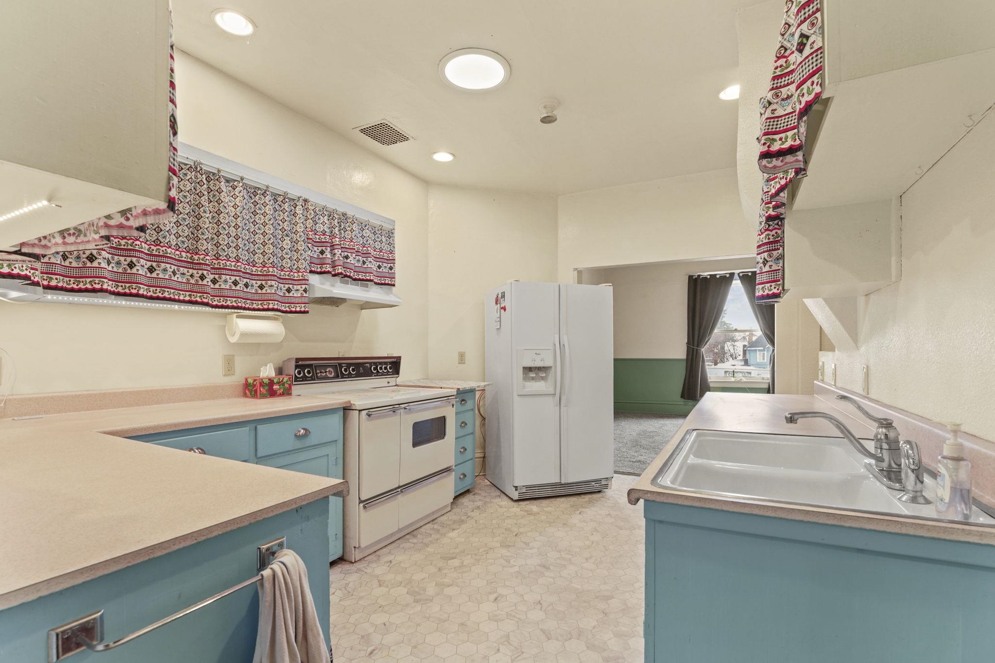 4920 N Market St - Photo 26