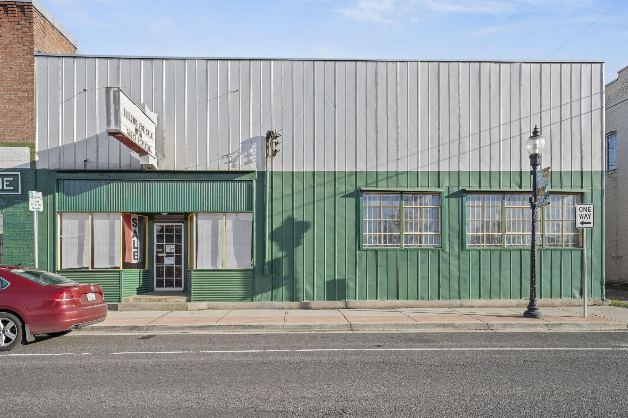 4920 N Market St - Photo 4