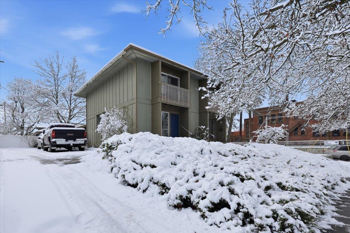 606 E 36th Ave - Photo 1