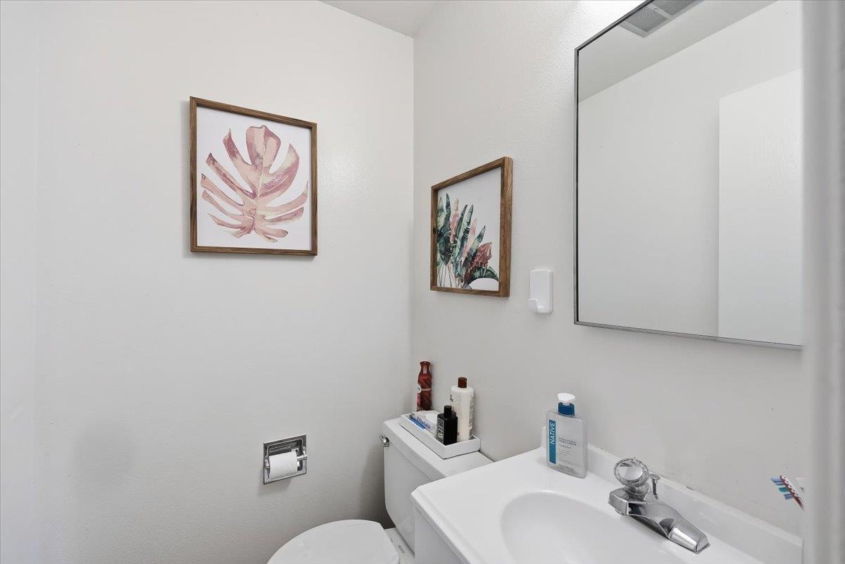 606 E 36th Ave - Photo 12