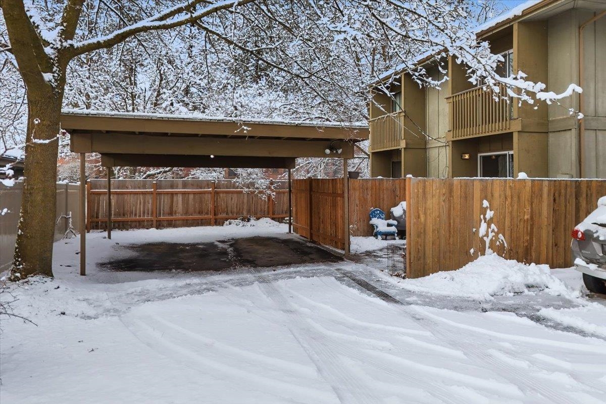 606 E 36th Ave - Photo 18