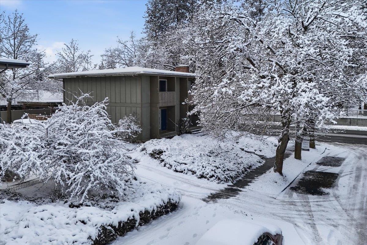 606 E 36th Ave - Photo 3