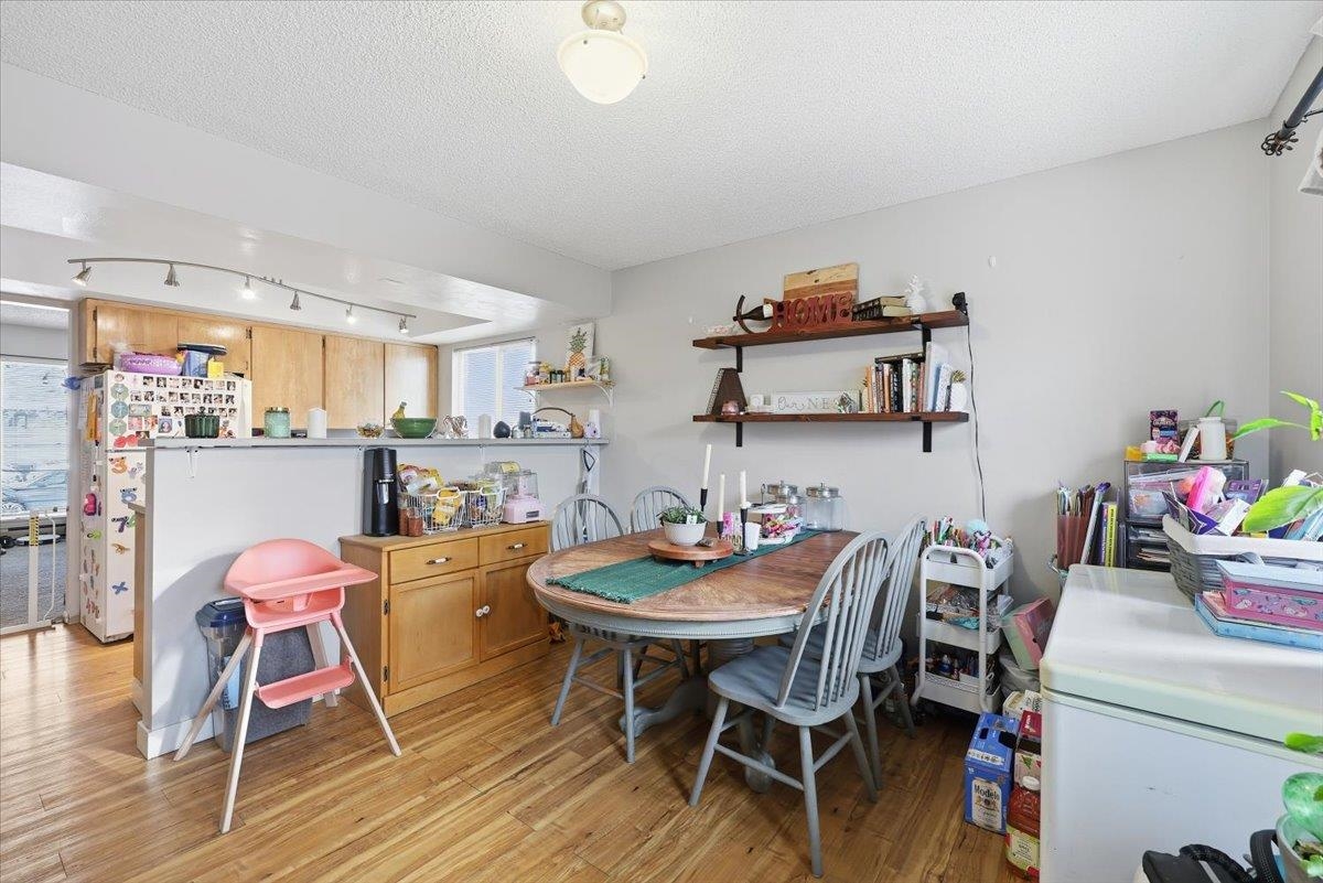 606 E 36th Ave - Photo 10
