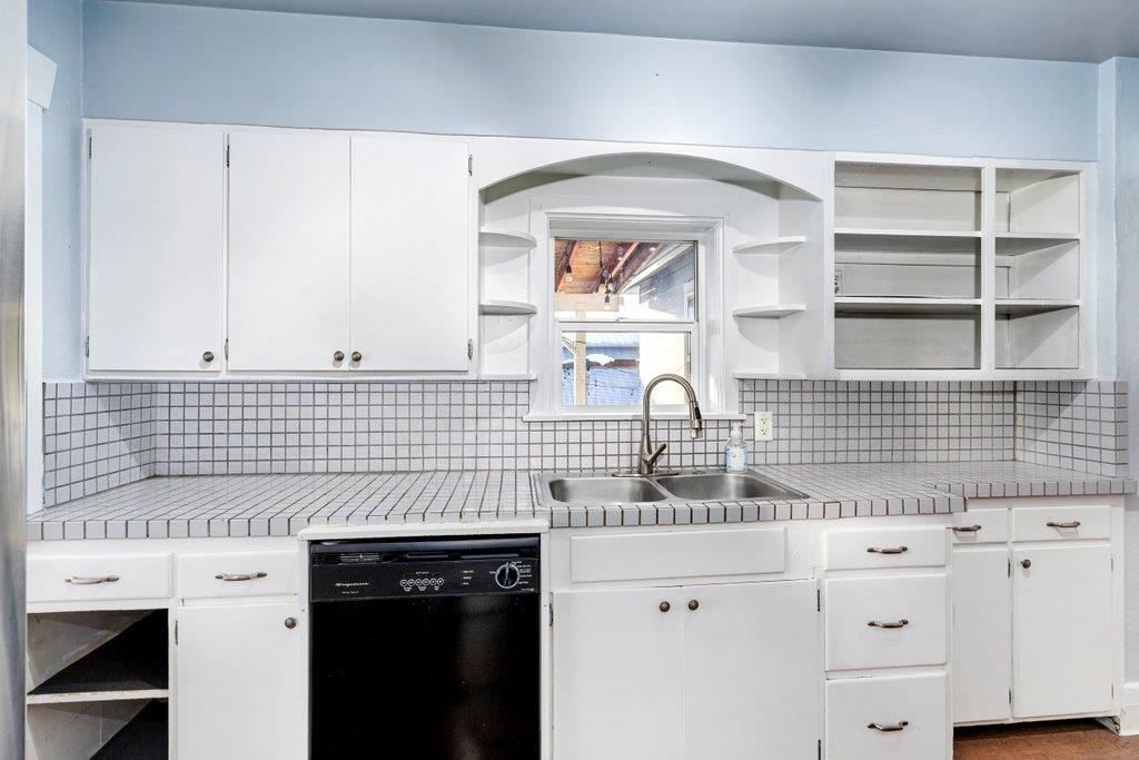 4603 Howard St - Photo 23