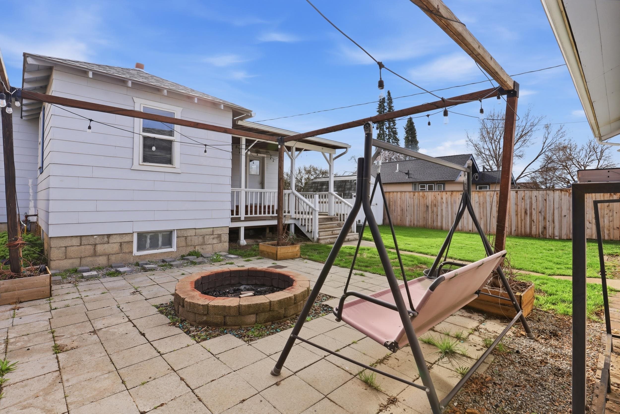 4603 Howard St - Photo 34