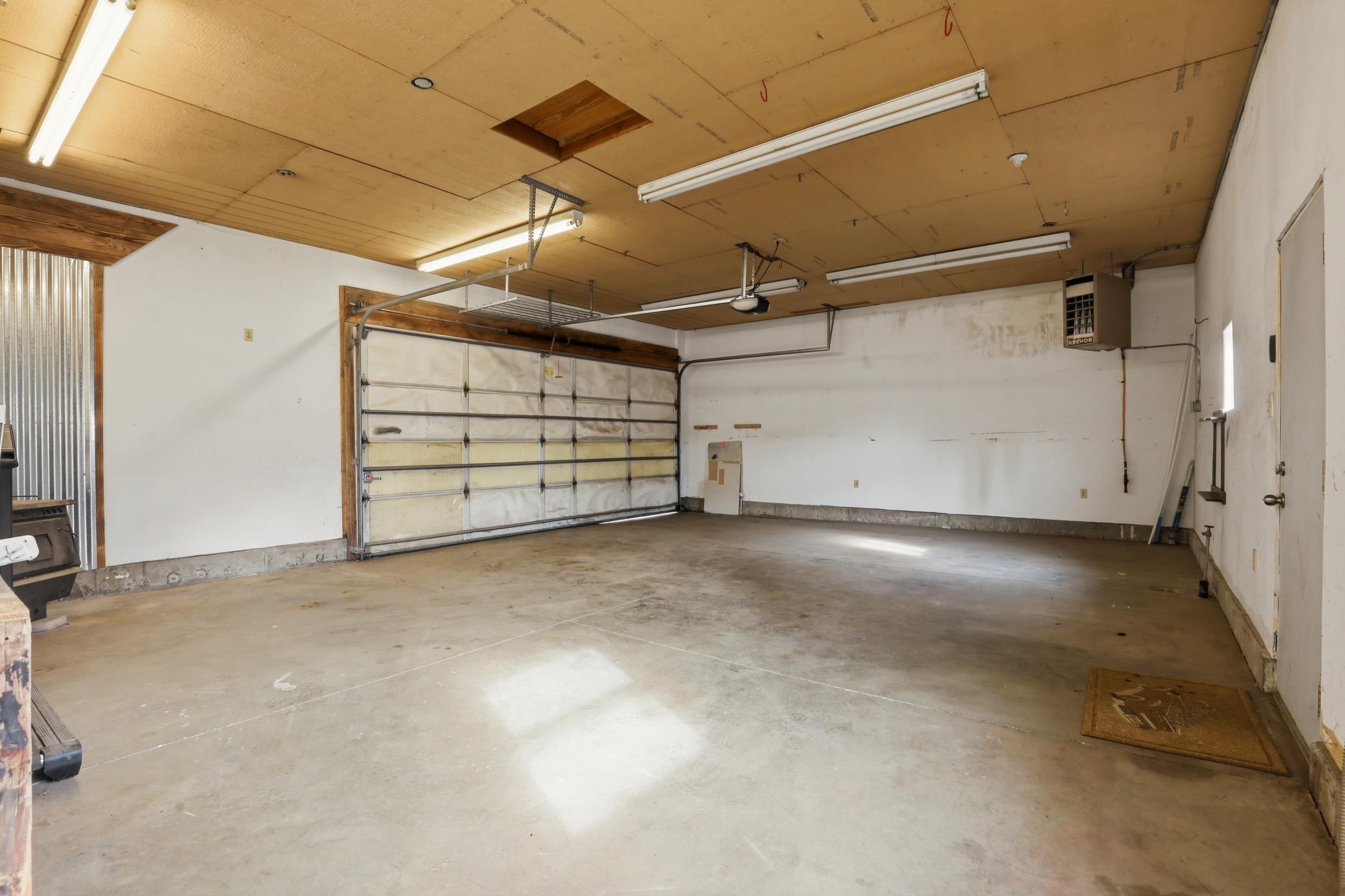 4603 Howard St - Photo 36
