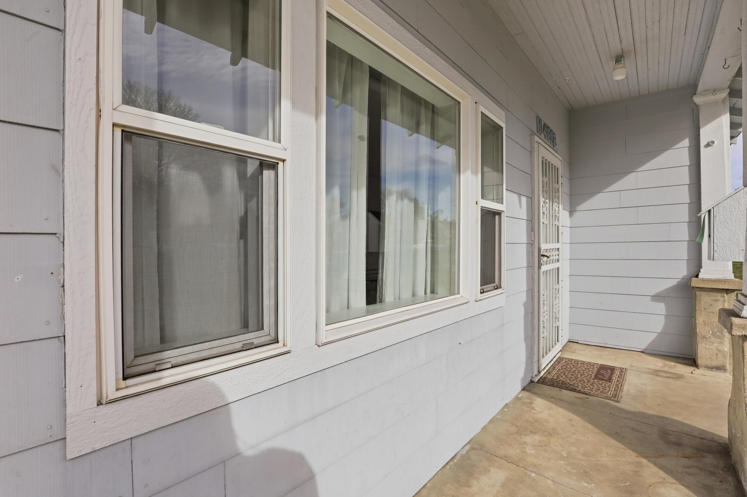 4603 Howard St - Photo 5