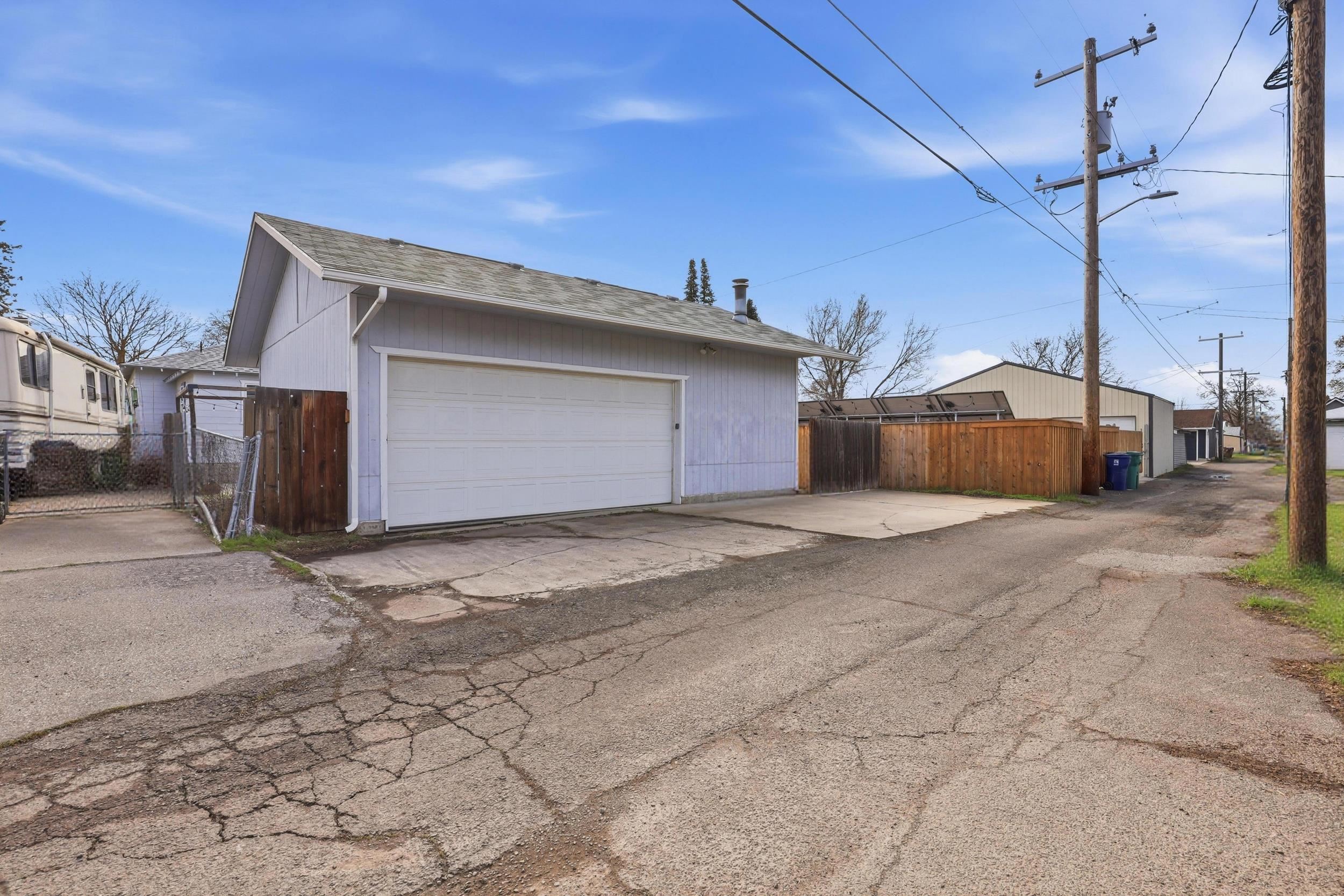 4603 Howard St - Photo 41